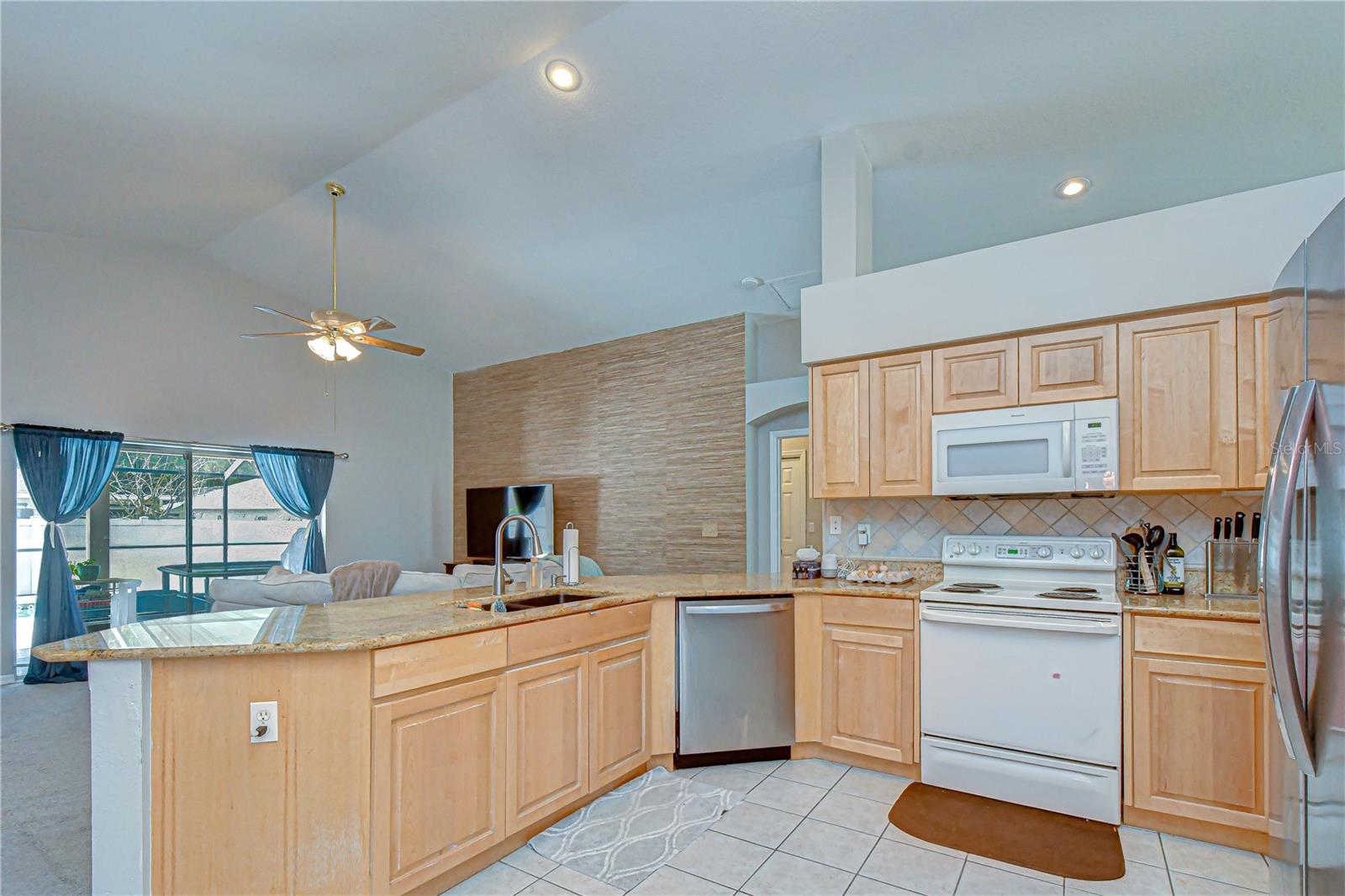 2617 ALLWOOD AVE, VALRICO, FL, 33596