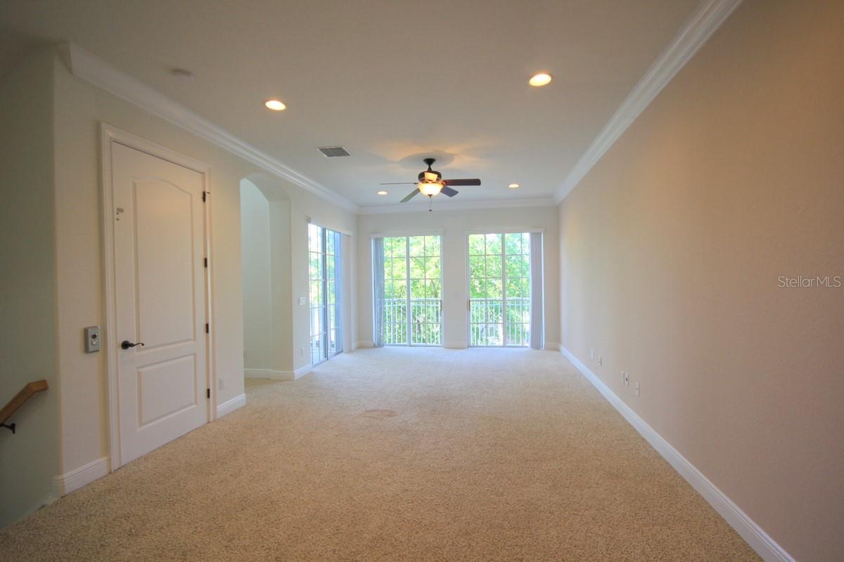 6002 YEATS MANOR DR #105, TAMPA, FL, 33616