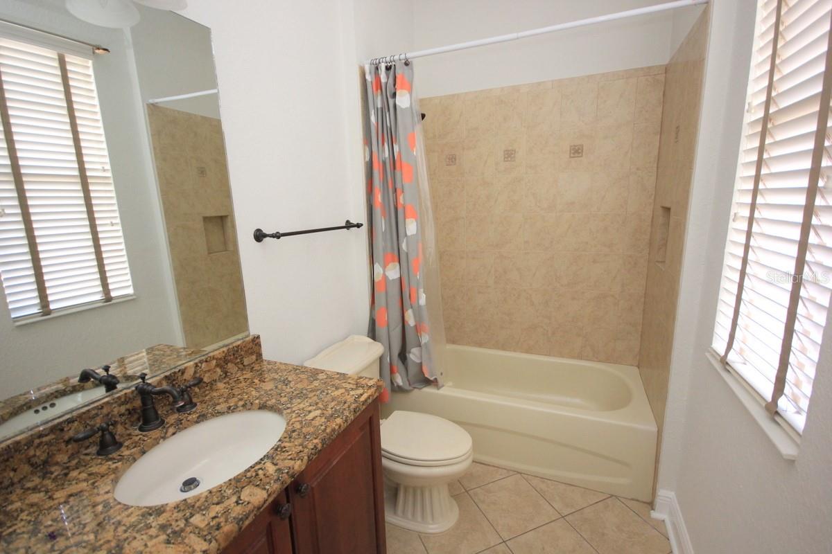 6002 YEATS MANOR DR #105, TAMPA, FL, 33616