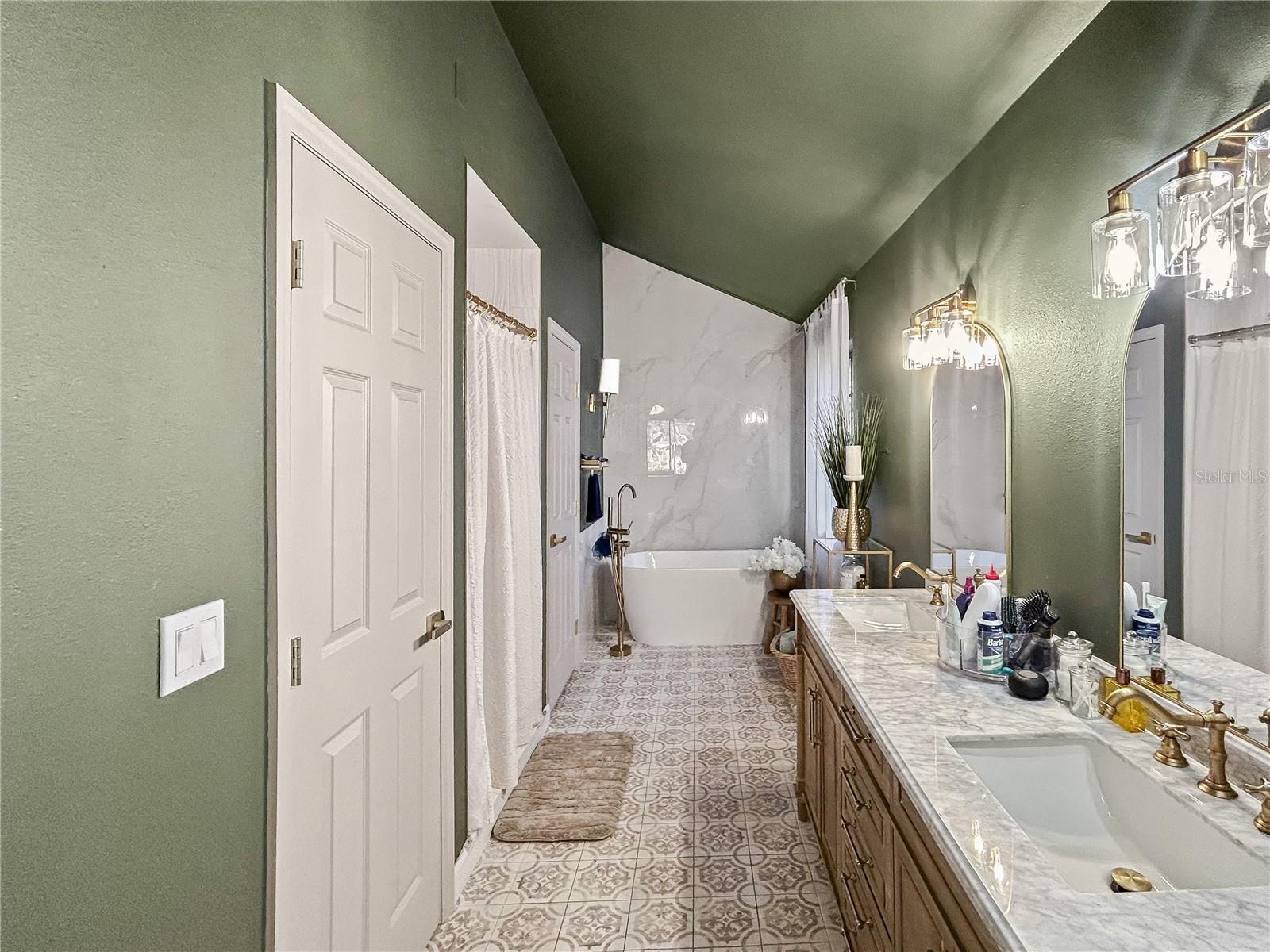 331 CASCADE LN, PALM HARBOR, FL, 34684