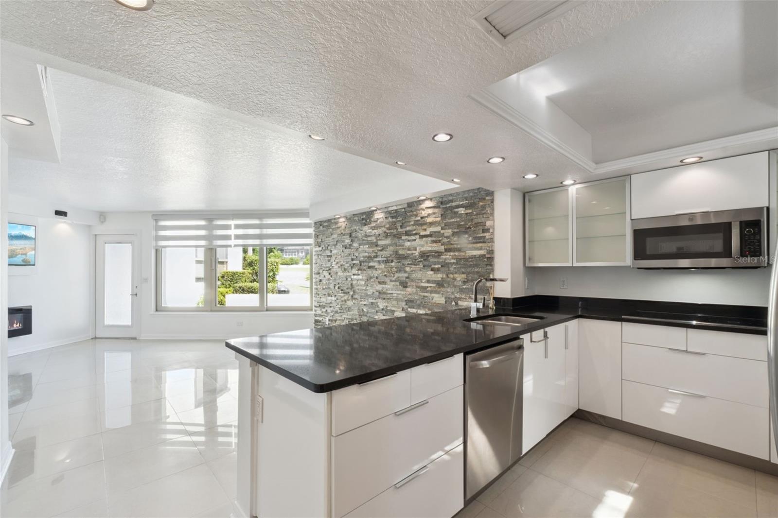 1111 ENCOURTE GRN, APOPKA, FL, 32712
