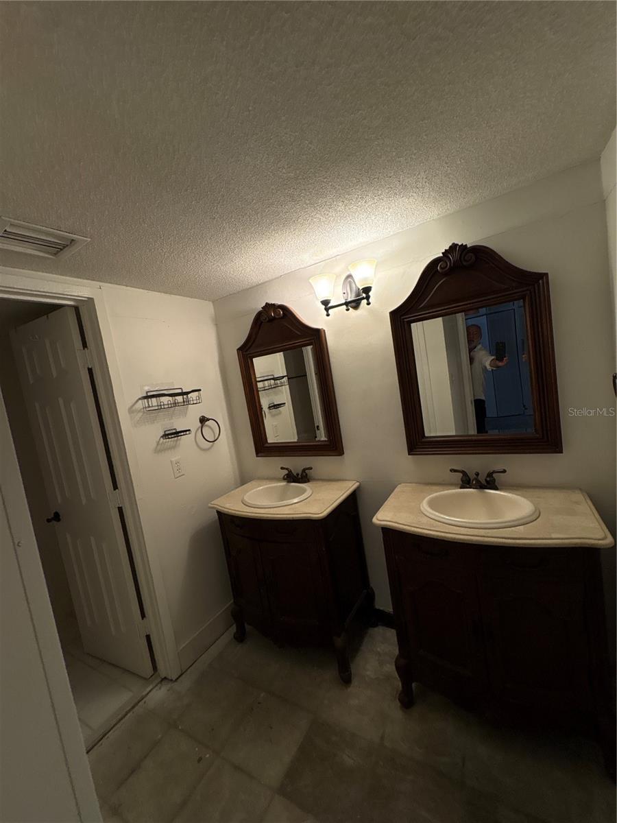 2010 CORNER LAKE DR #2010, HAINES CITY, FL, 33844