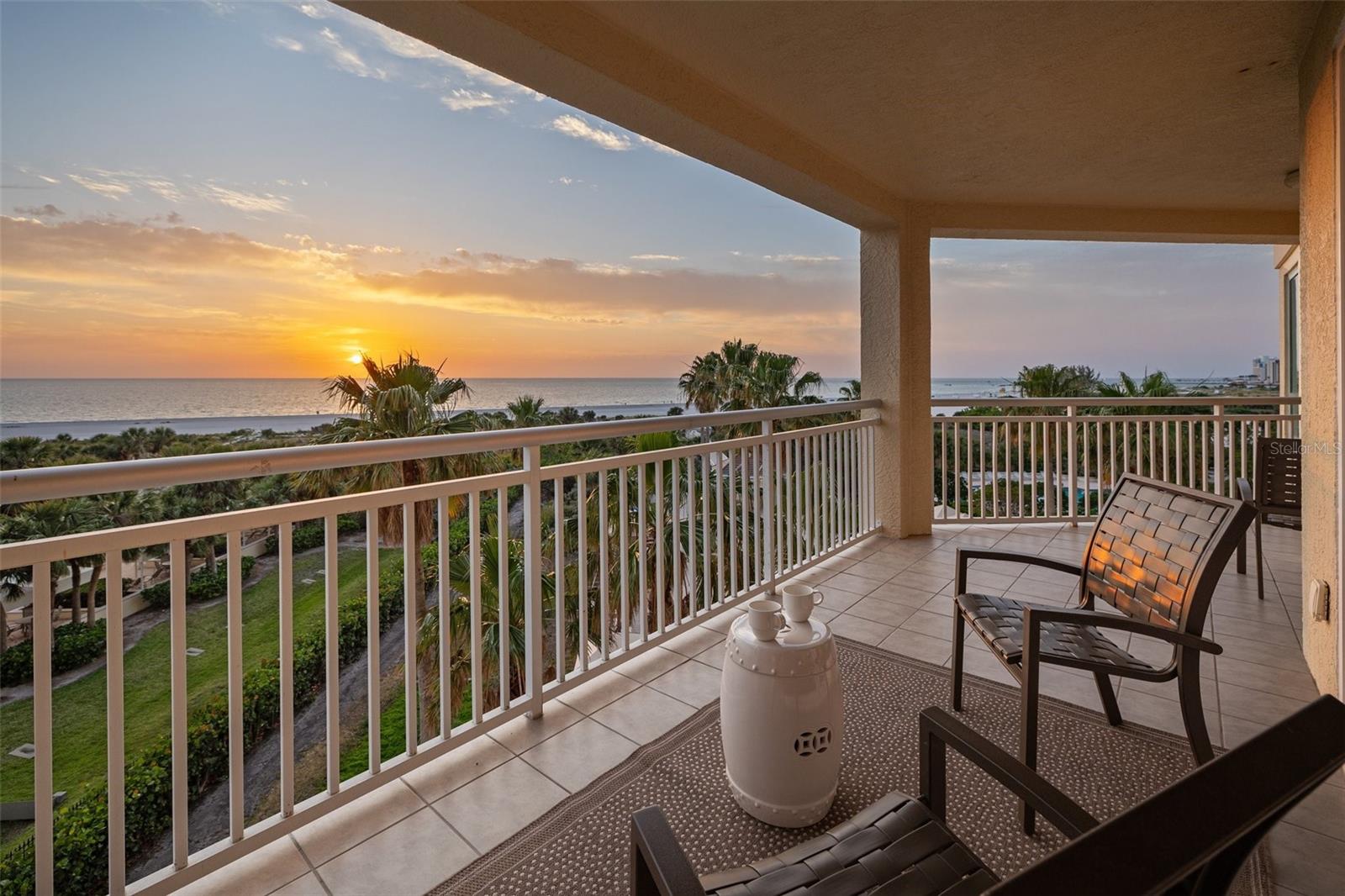 1180 GULF BLVD #401, CLEARWATER BEACH, FL, 33767