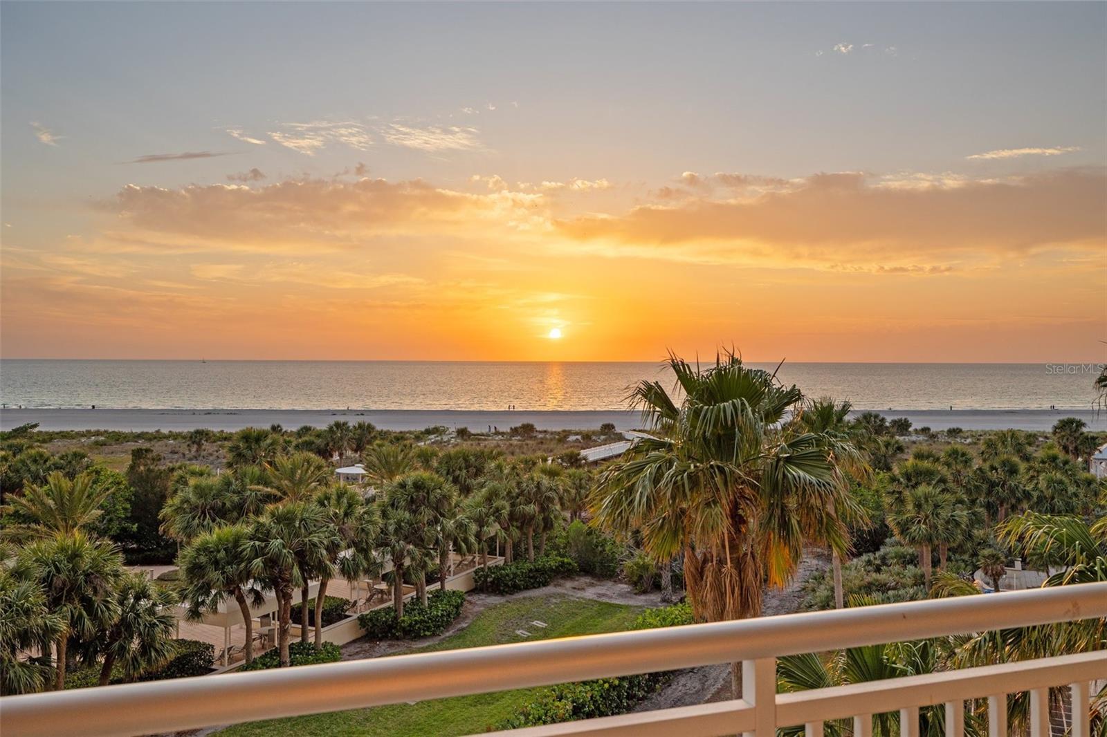 1180 GULF BLVD #401, CLEARWATER BEACH, FL, 33767
