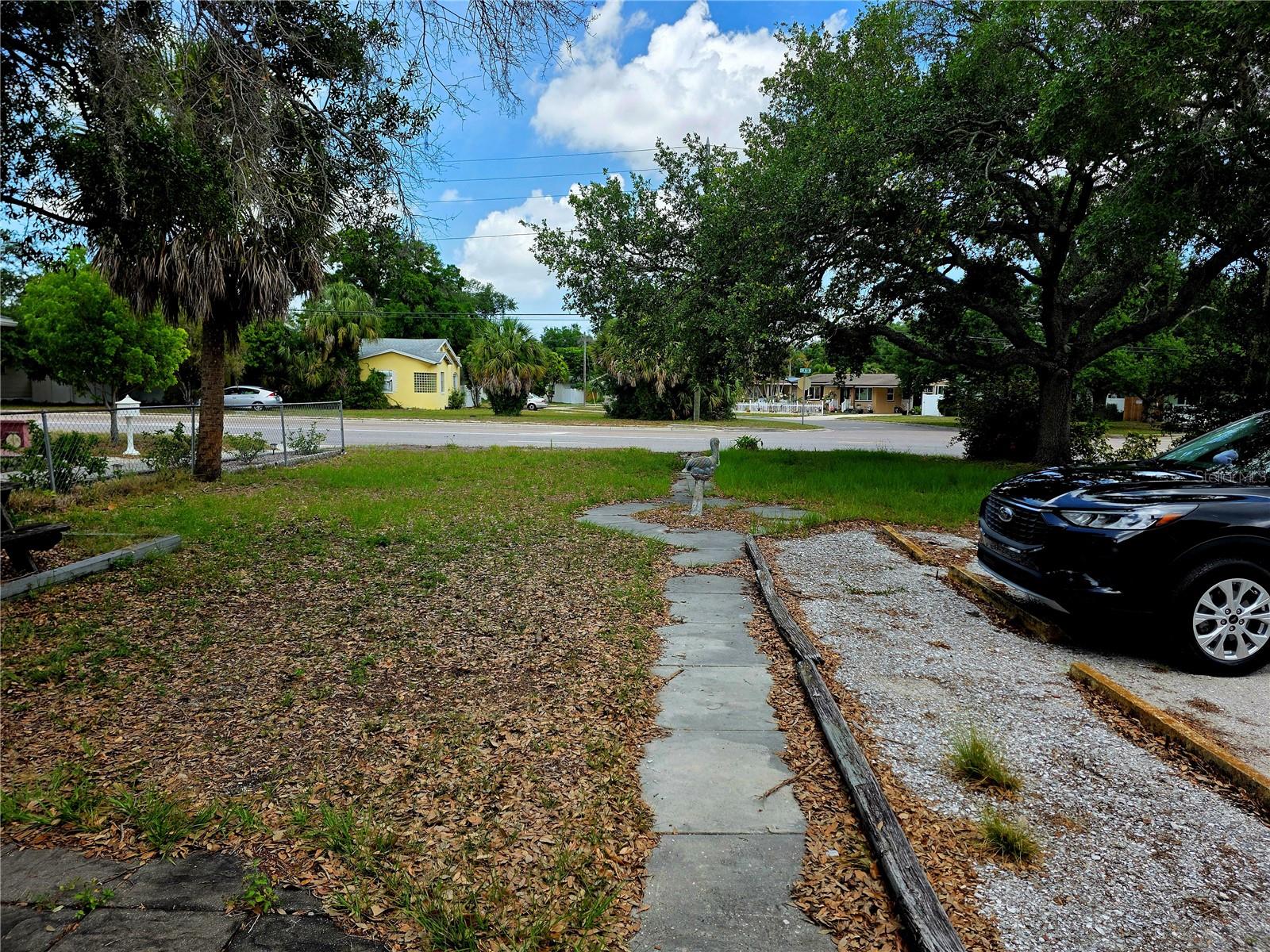 1204 38TH AVE N, ST PETERSBURG, FL, 33704