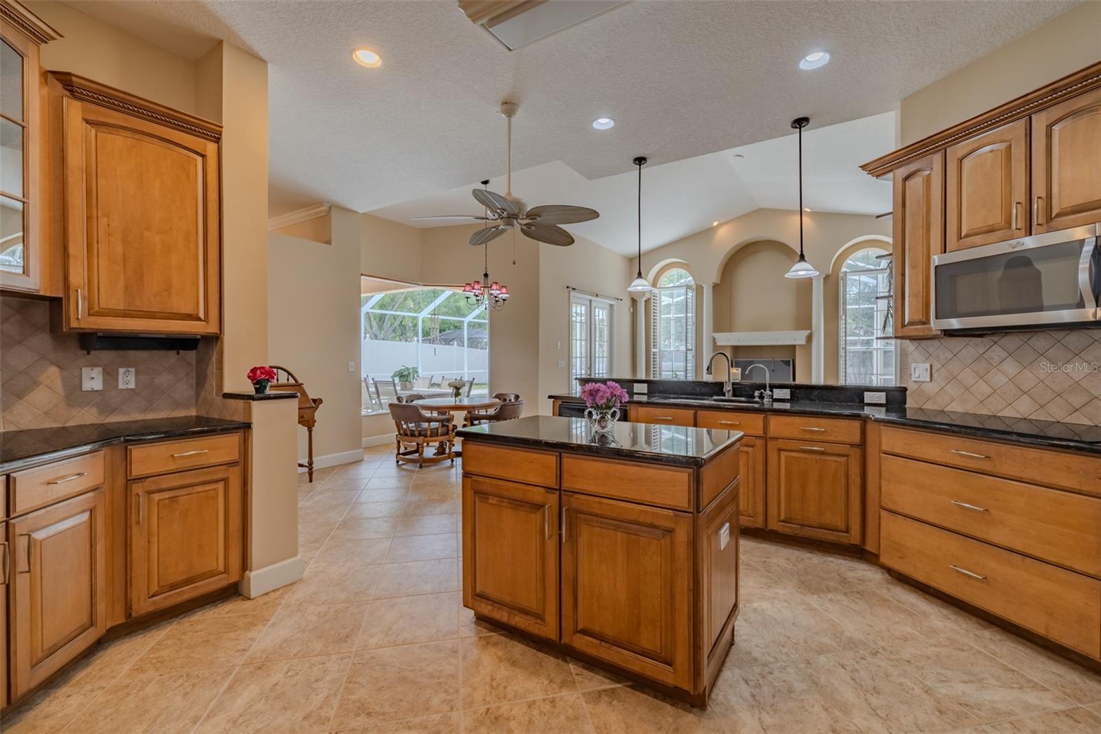 2906 HILLSIDE RAMBLE DR, BRANDON, FL, 33511