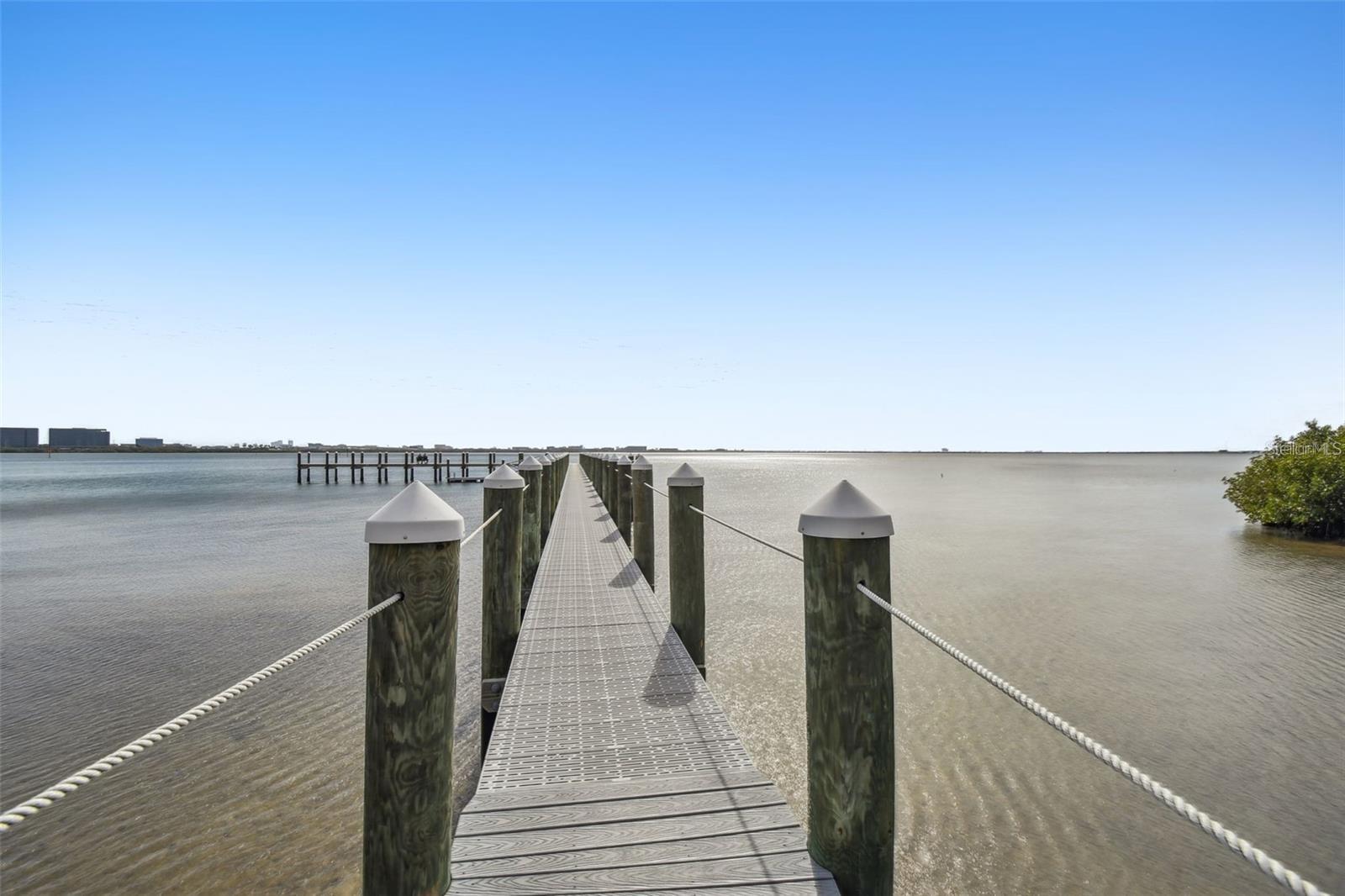 4304 BAY CLUB CIR, TAMPA, FL, 33607