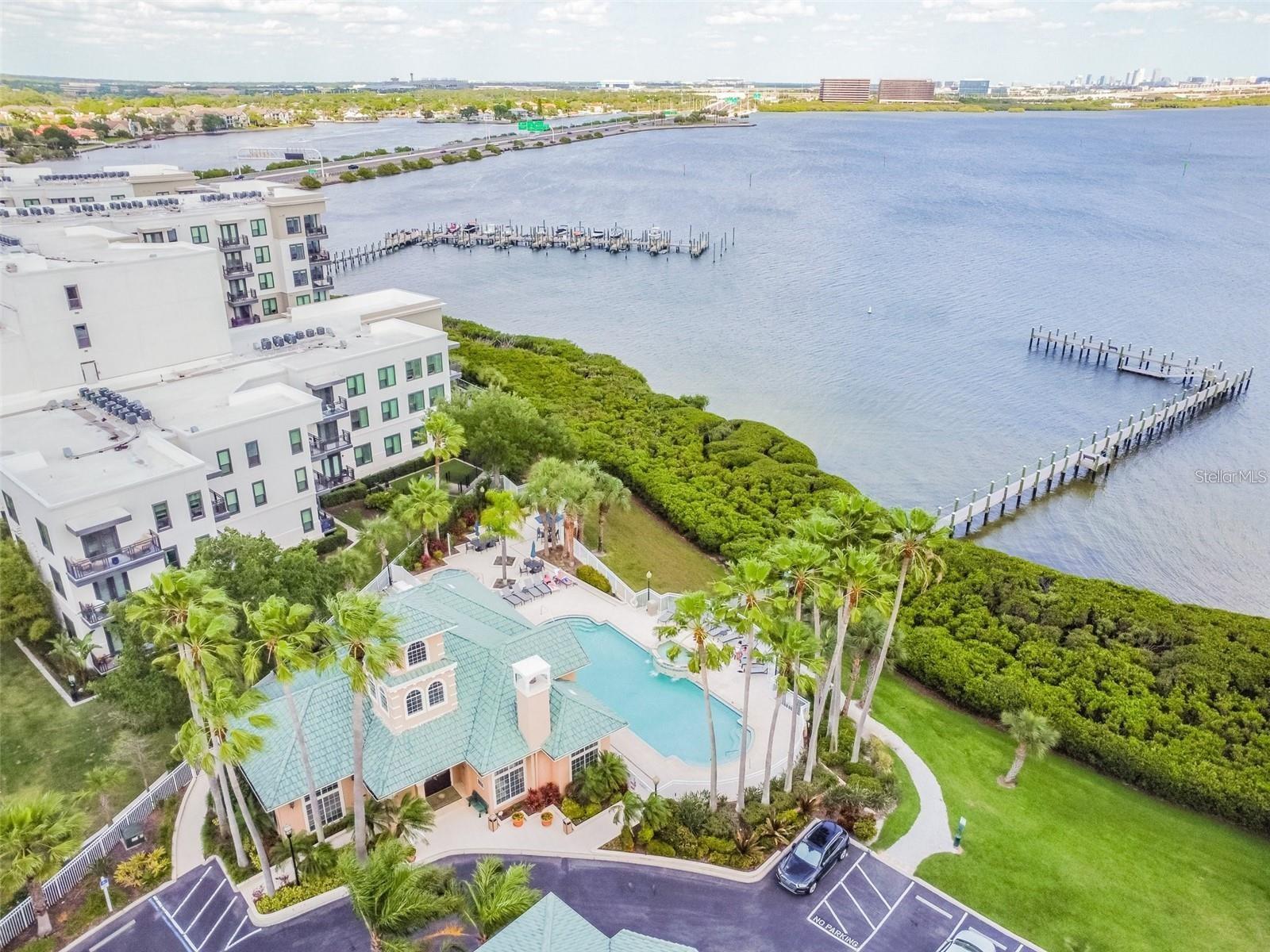 4304 BAY CLUB CIR, TAMPA, FL, 33607