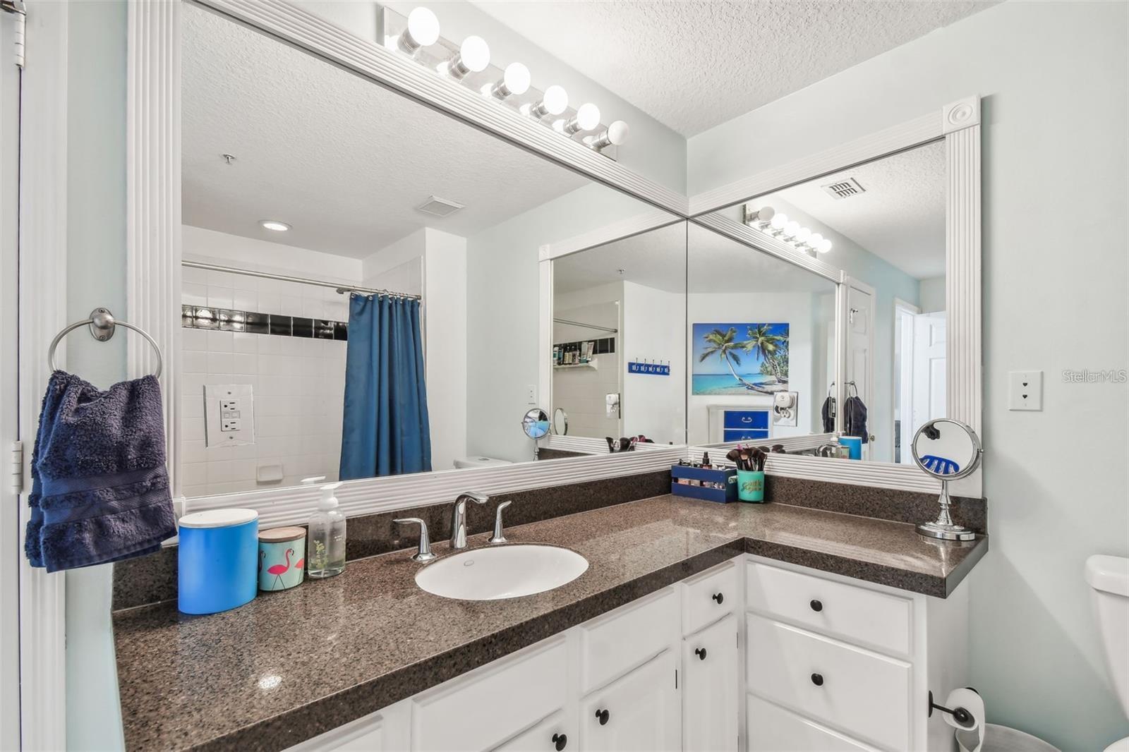 4304 BAY CLUB CIR, TAMPA, FL, 33607