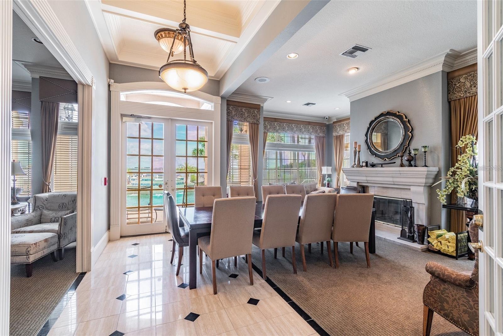 4304 BAY CLUB CIR, TAMPA, FL, 33607