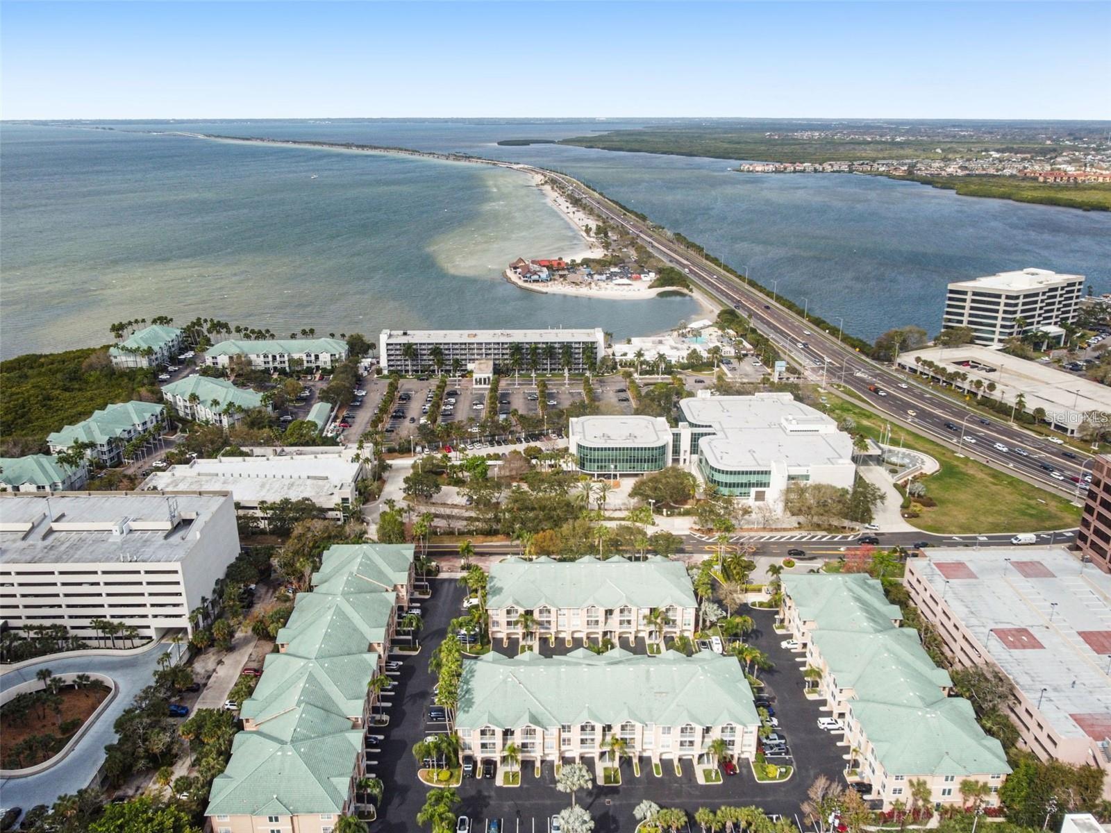 4304 BAY CLUB CIR, TAMPA, FL, 33607