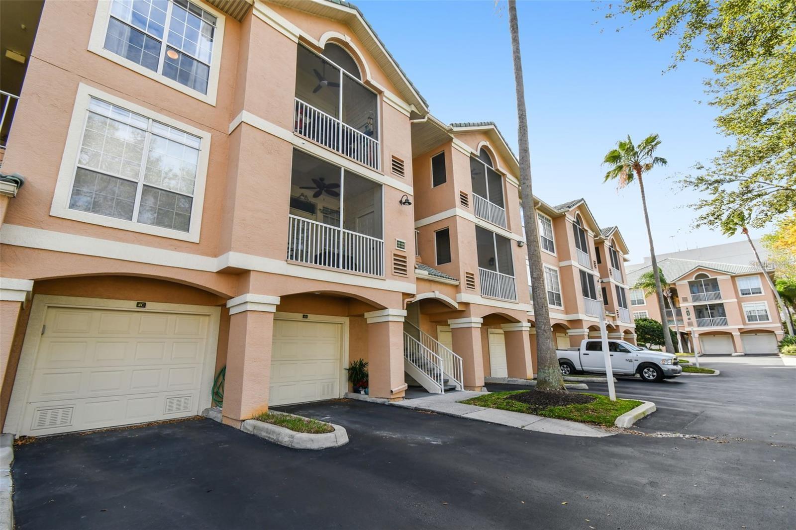 4304 BAY CLUB CIR, TAMPA, FL, 33607