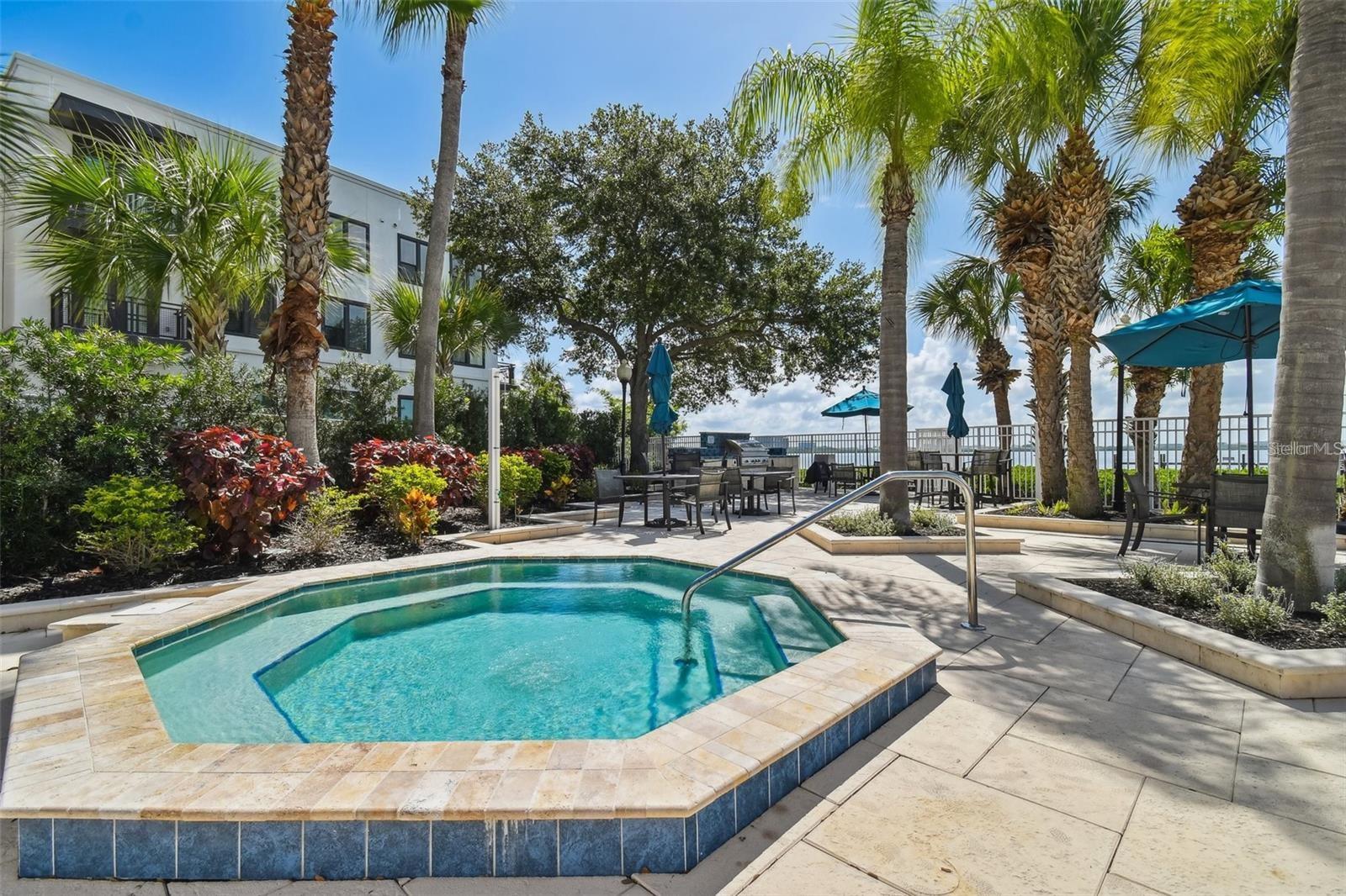 4304 BAY CLUB CIR, TAMPA, FL, 33607