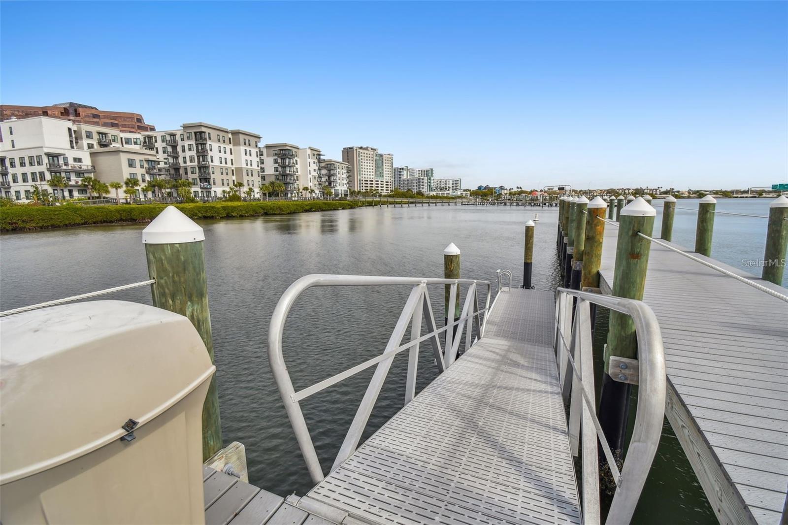 4304 BAY CLUB CIR, TAMPA, FL, 33607