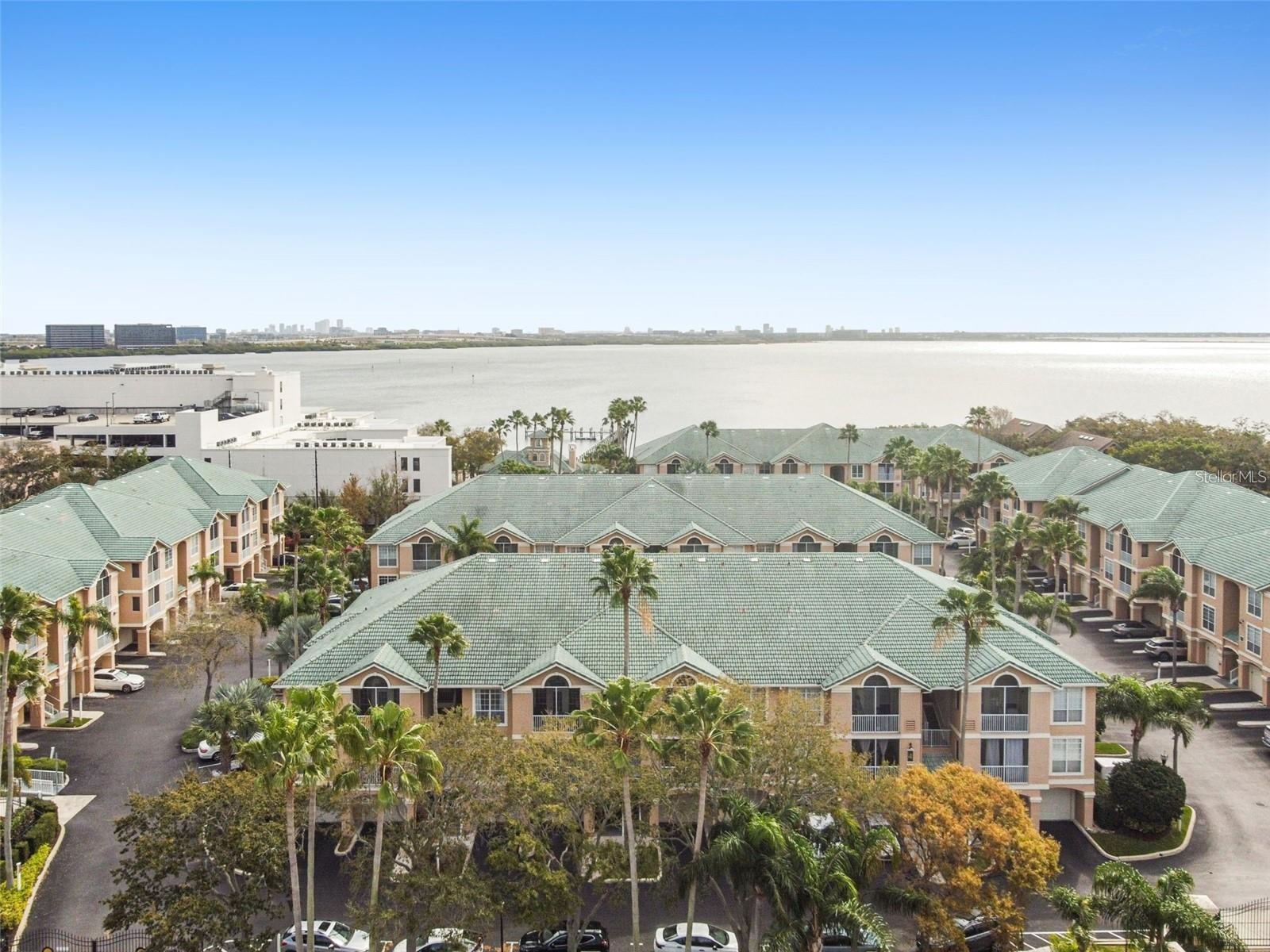 4304 BAY CLUB CIR, TAMPA, FL, 33607