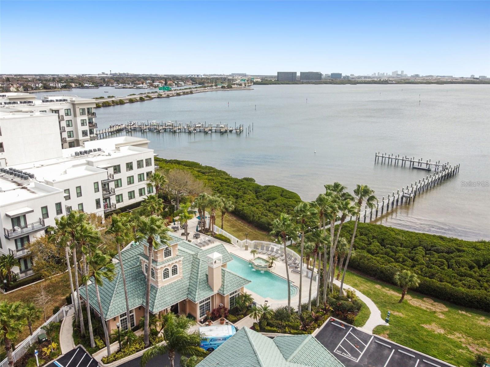 4304 BAY CLUB CIR, TAMPA, FL, 33607