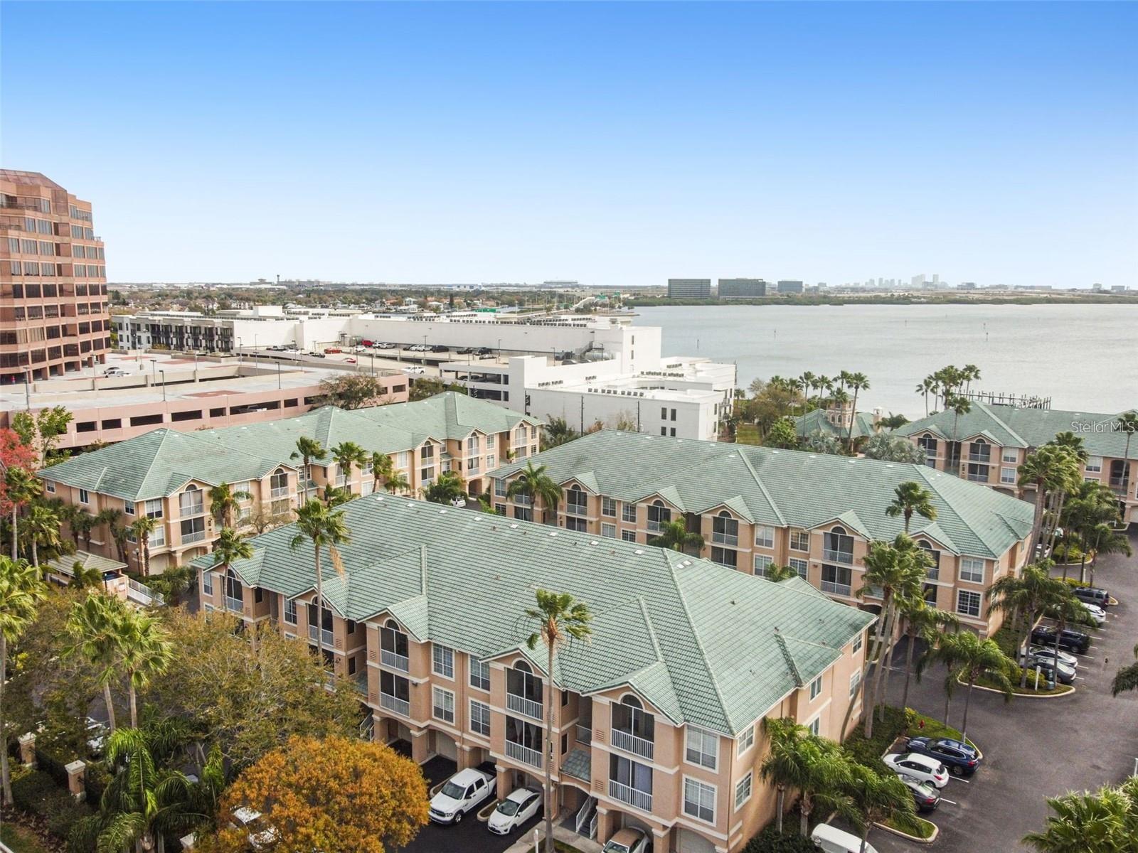 4304 BAY CLUB CIR, TAMPA, FL, 33607