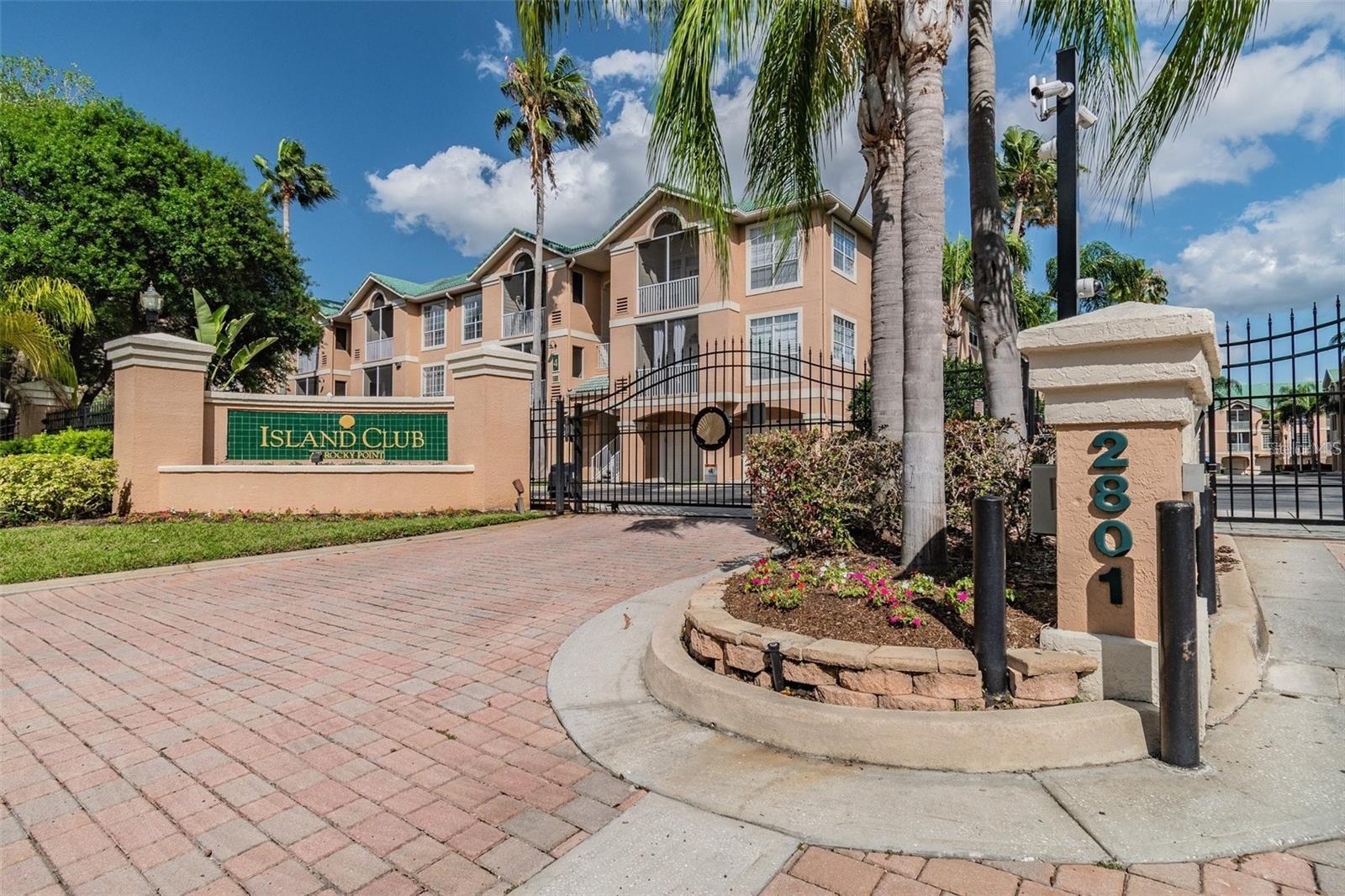 4304 BAY CLUB CIR, TAMPA, FL, 33607