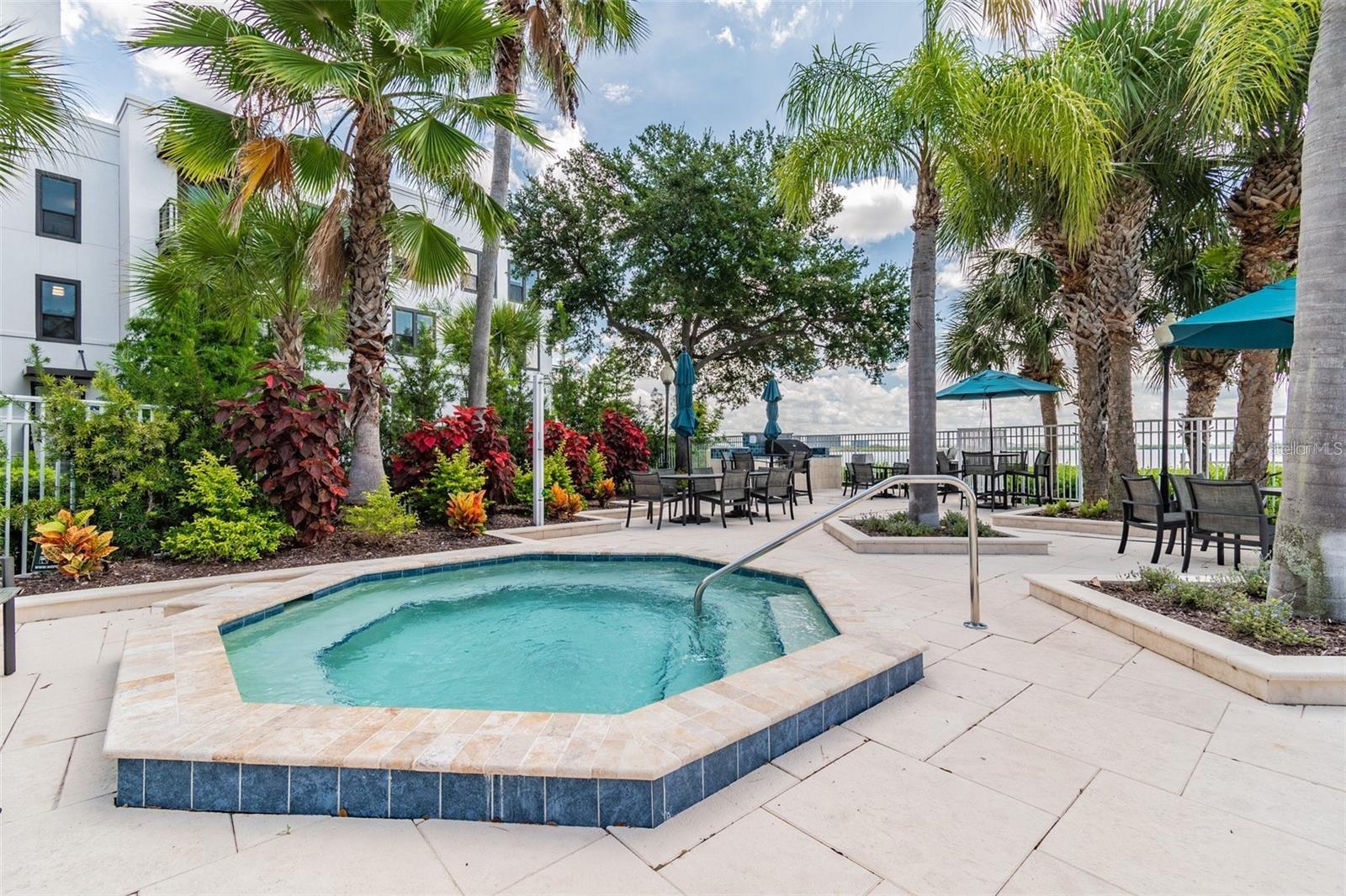 4304 BAY CLUB CIR, TAMPA, FL, 33607