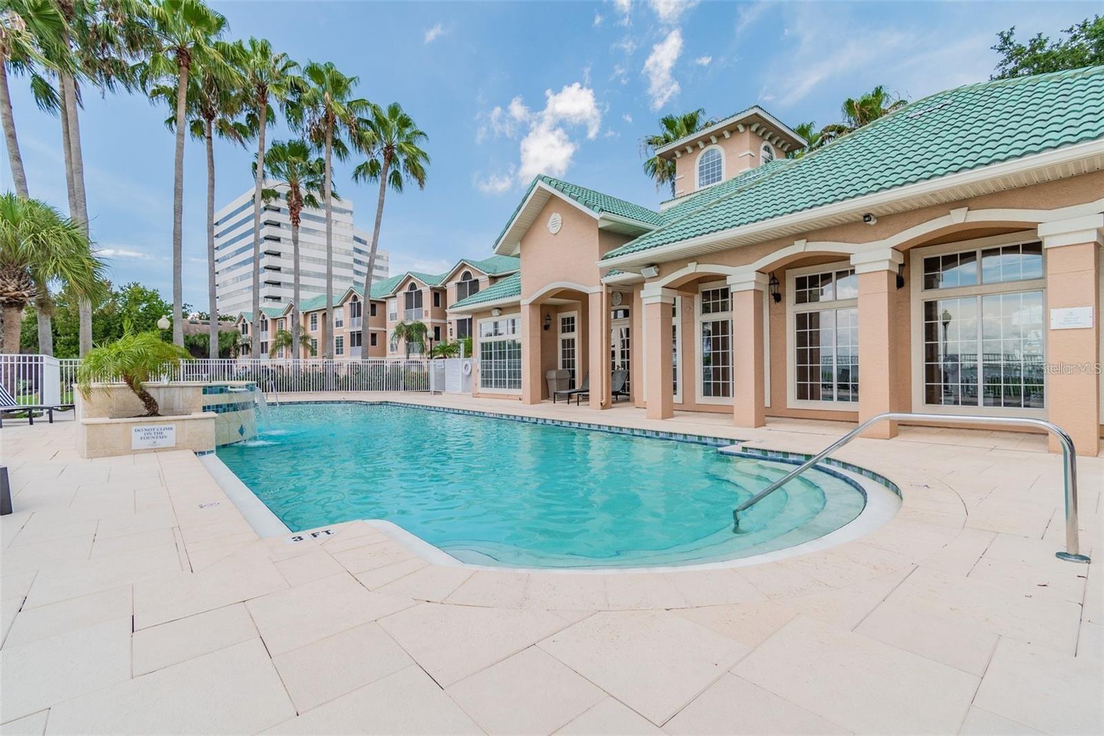 4304 BAY CLUB CIR, TAMPA, FL, 33607