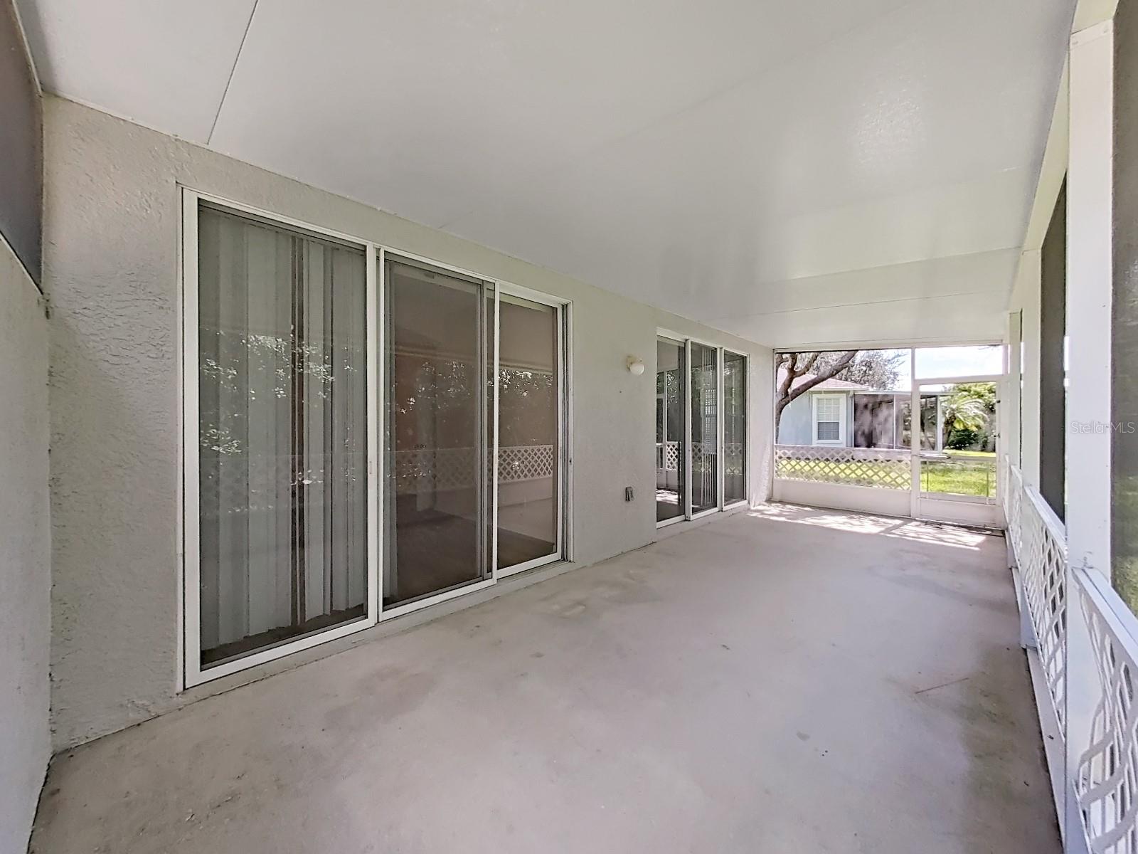 6077 SANDHILL RIDGE DR, LITHIA, FL, 33547