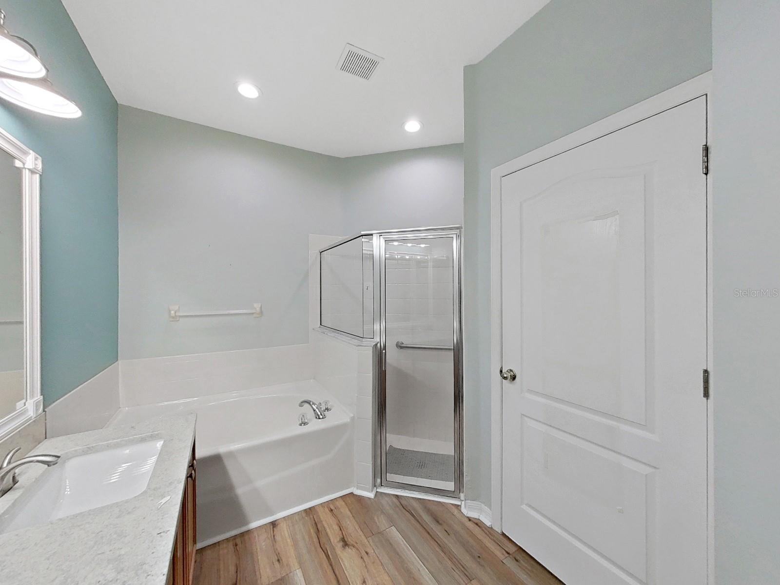 6077 SANDHILL RIDGE DR, LITHIA, FL, 33547