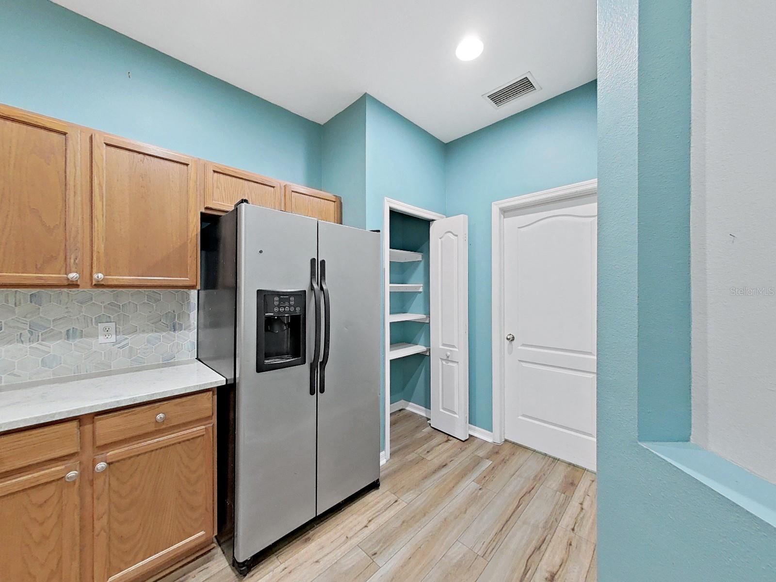 6077 SANDHILL RIDGE DR, LITHIA, FL, 33547
