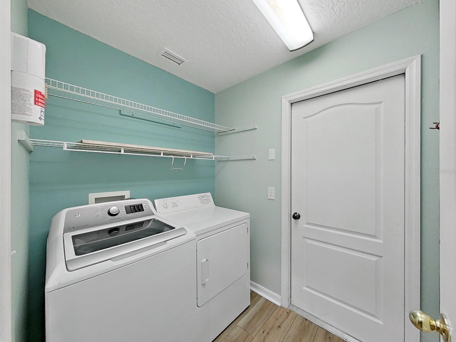 6077 SANDHILL RIDGE DR, LITHIA, FL, 33547