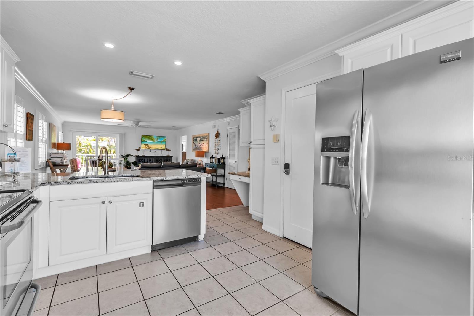 2300 AVENUE B, BRADENTON BEACH, FL, 34217