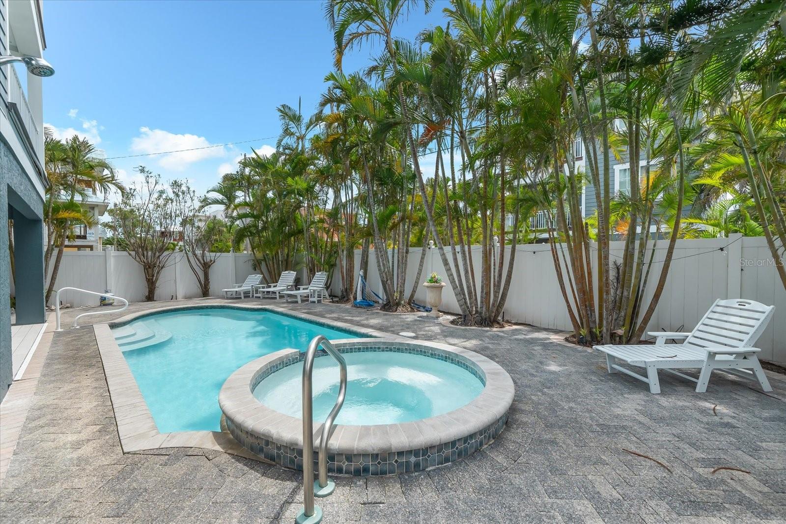 2300 AVENUE B, BRADENTON BEACH, FL, 34217
