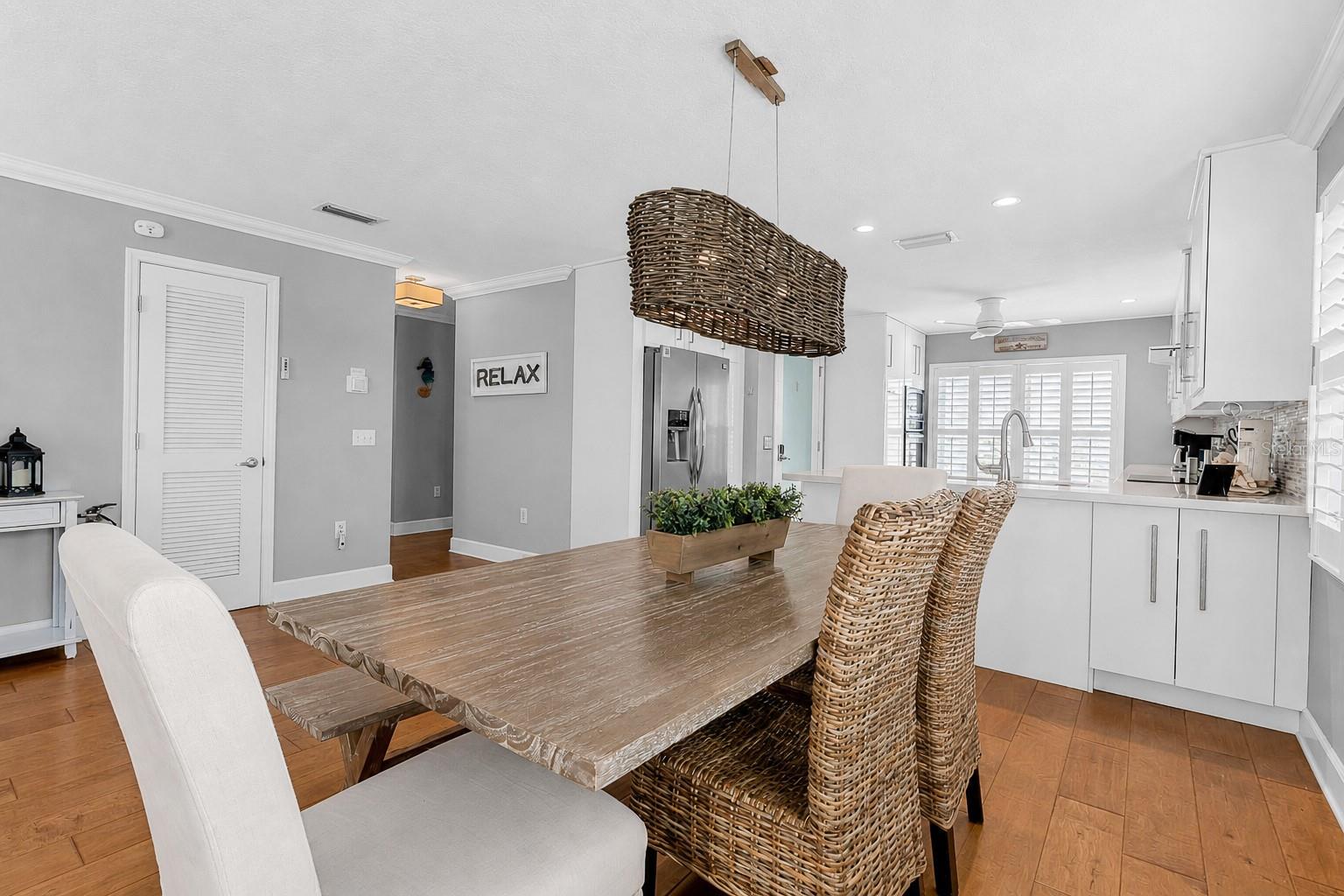 2300 AVENUE B, BRADENTON BEACH, FL, 34217