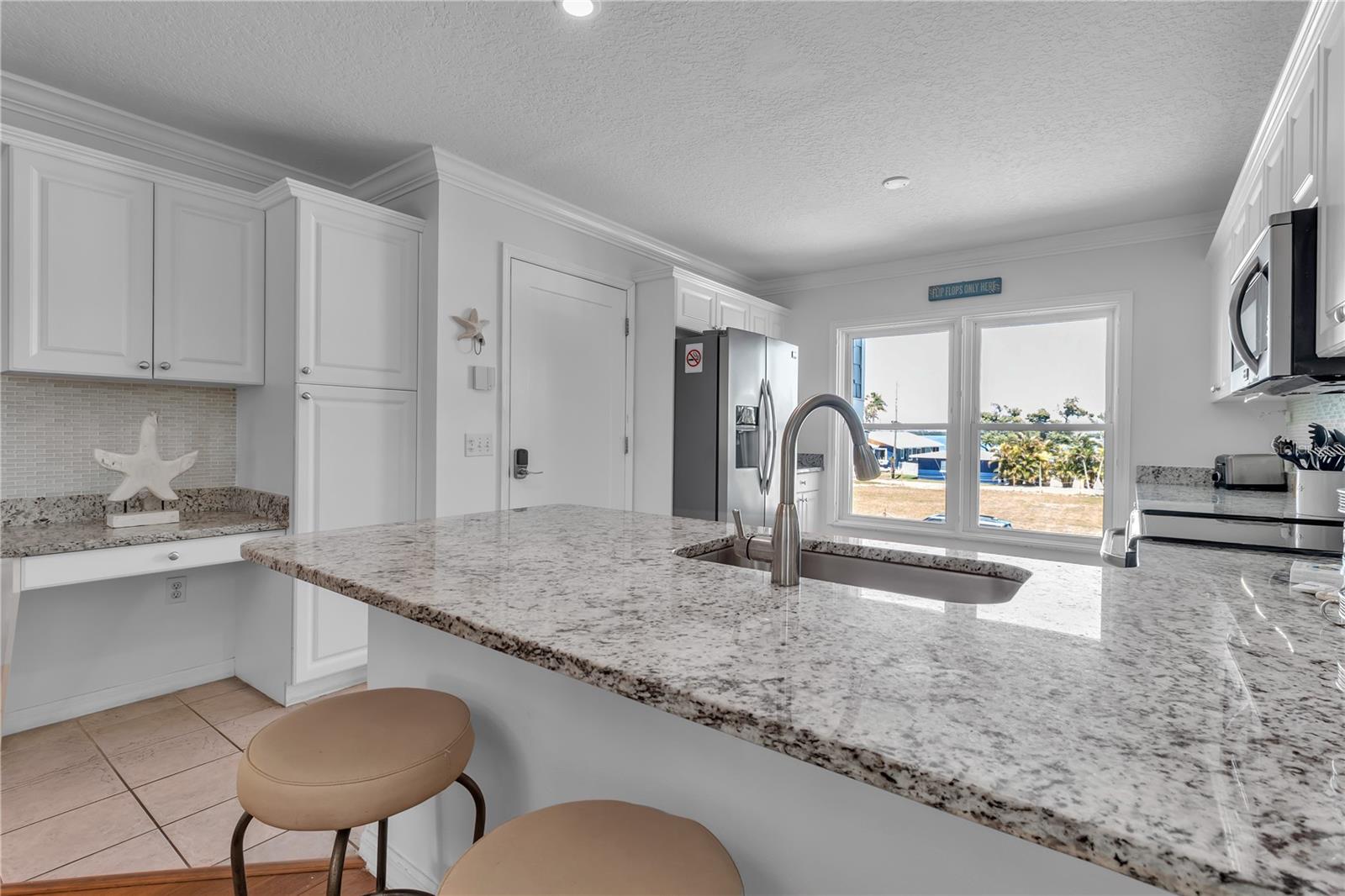 2300 AVENUE B, BRADENTON BEACH, FL, 34217