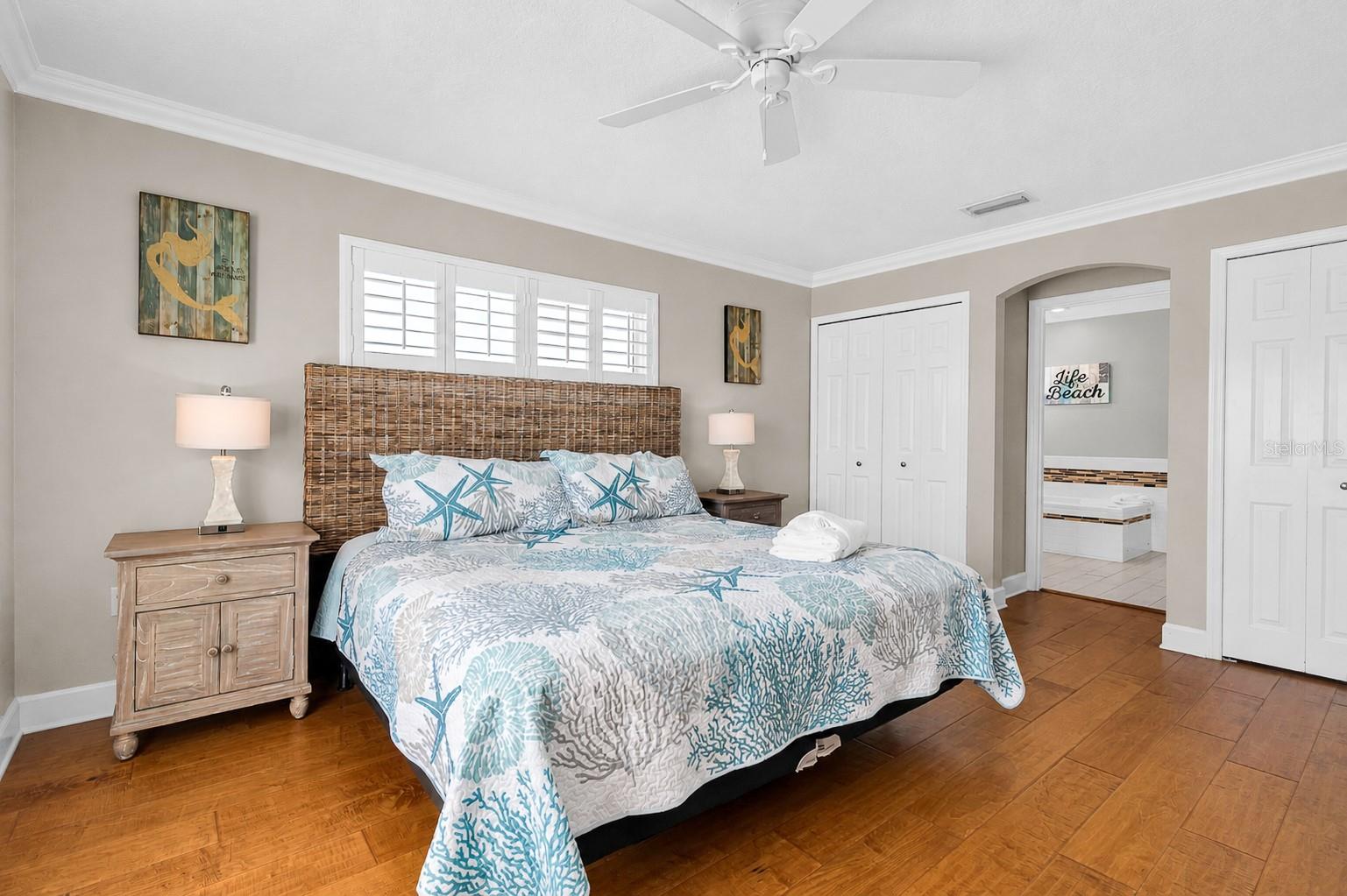 2300 AVENUE B, BRADENTON BEACH, FL, 34217