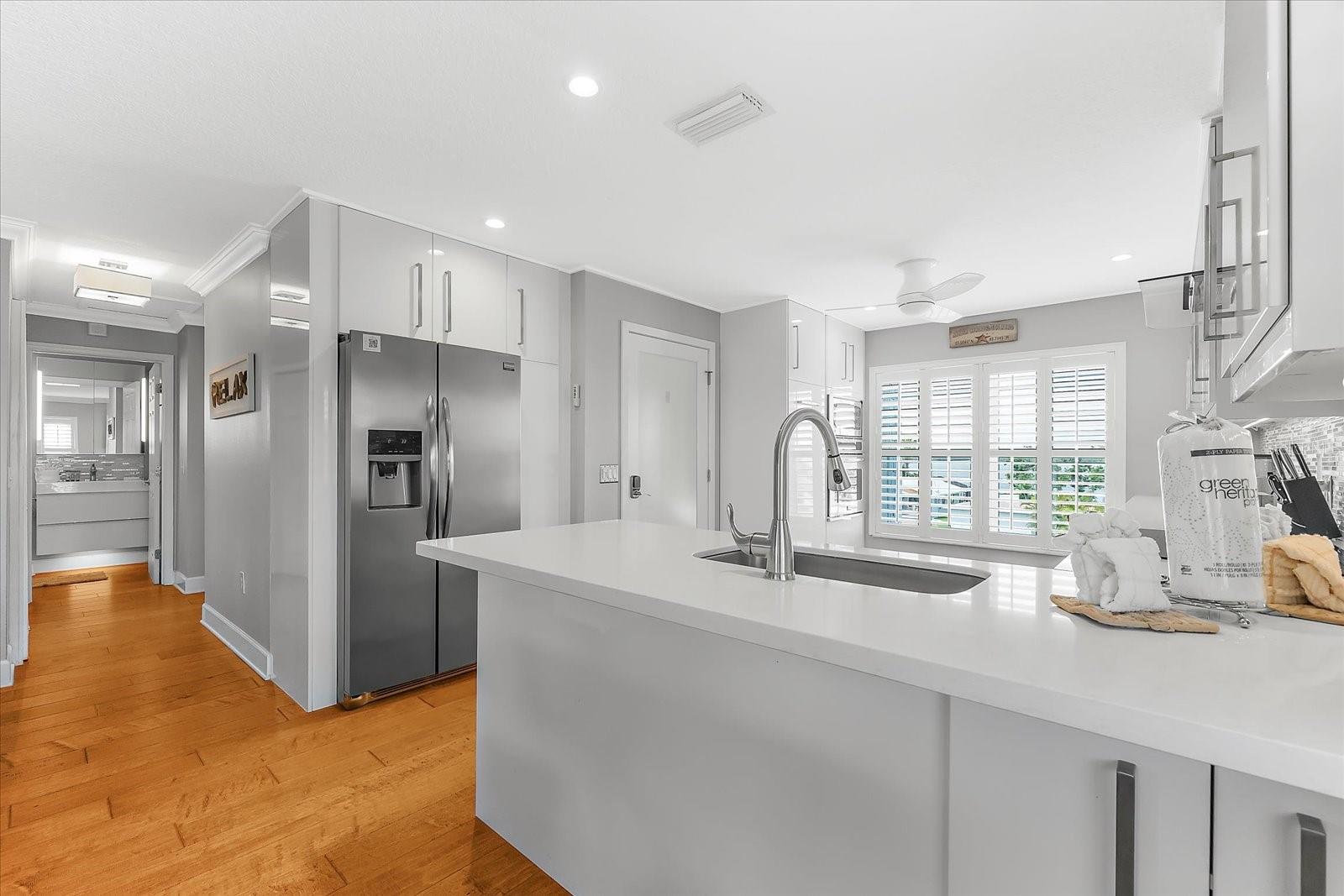 2300 AVENUE B, BRADENTON BEACH, FL, 34217