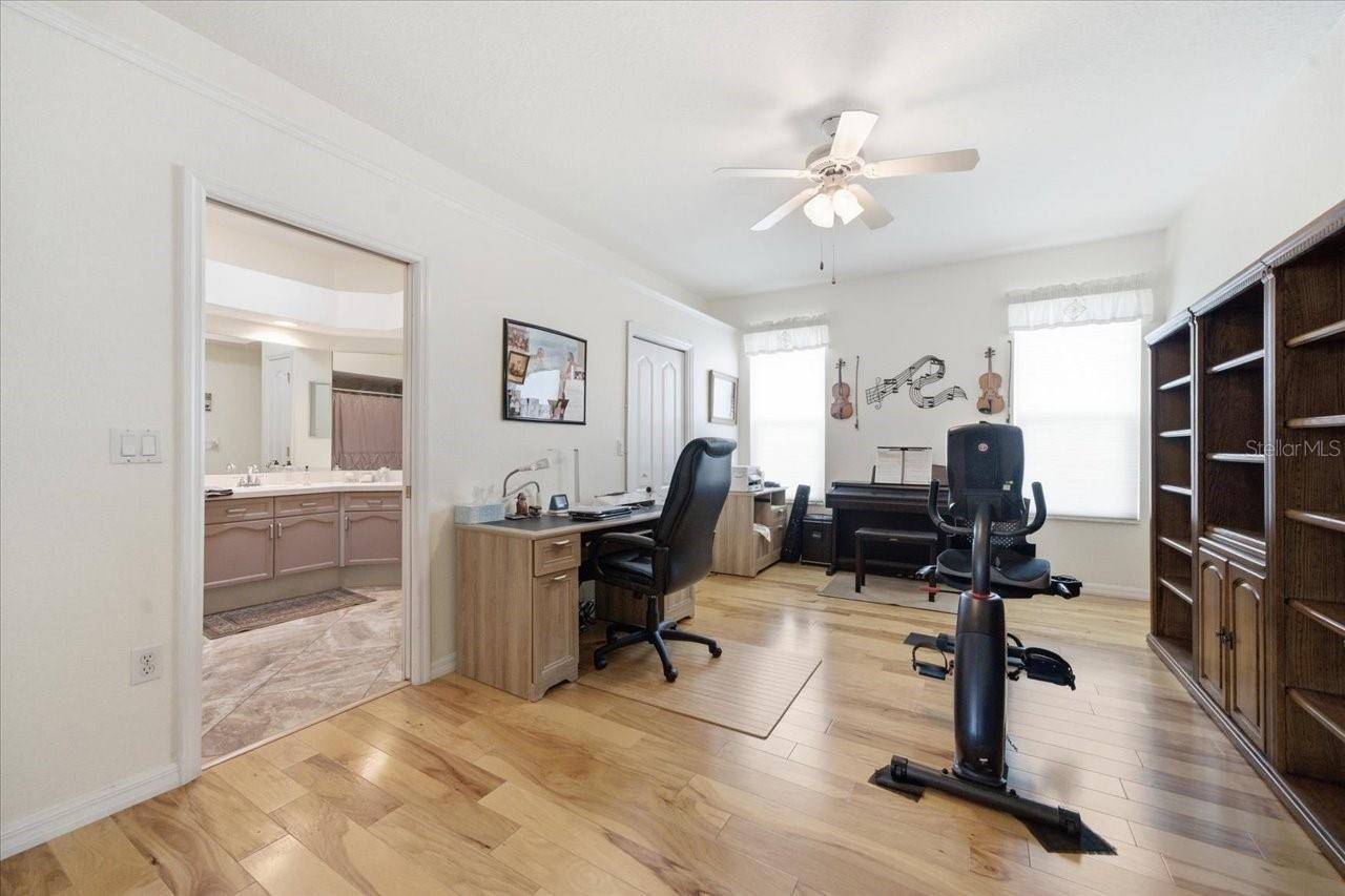 1154 SARAH CT, DUNEDIN, FL, 34698