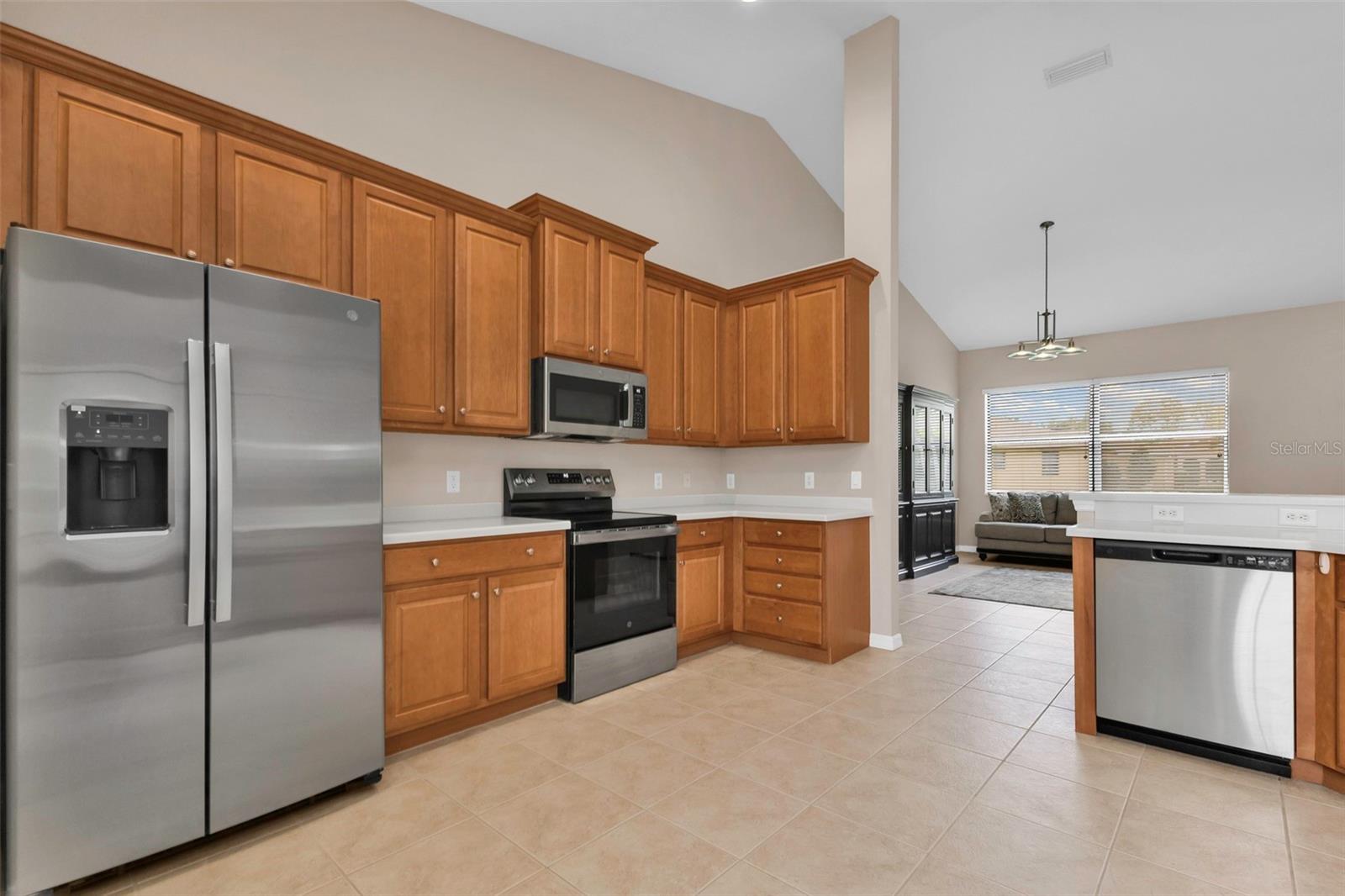 24425 LAKEVIEW PL, PORT CHARLOTTE, FL, 33980
