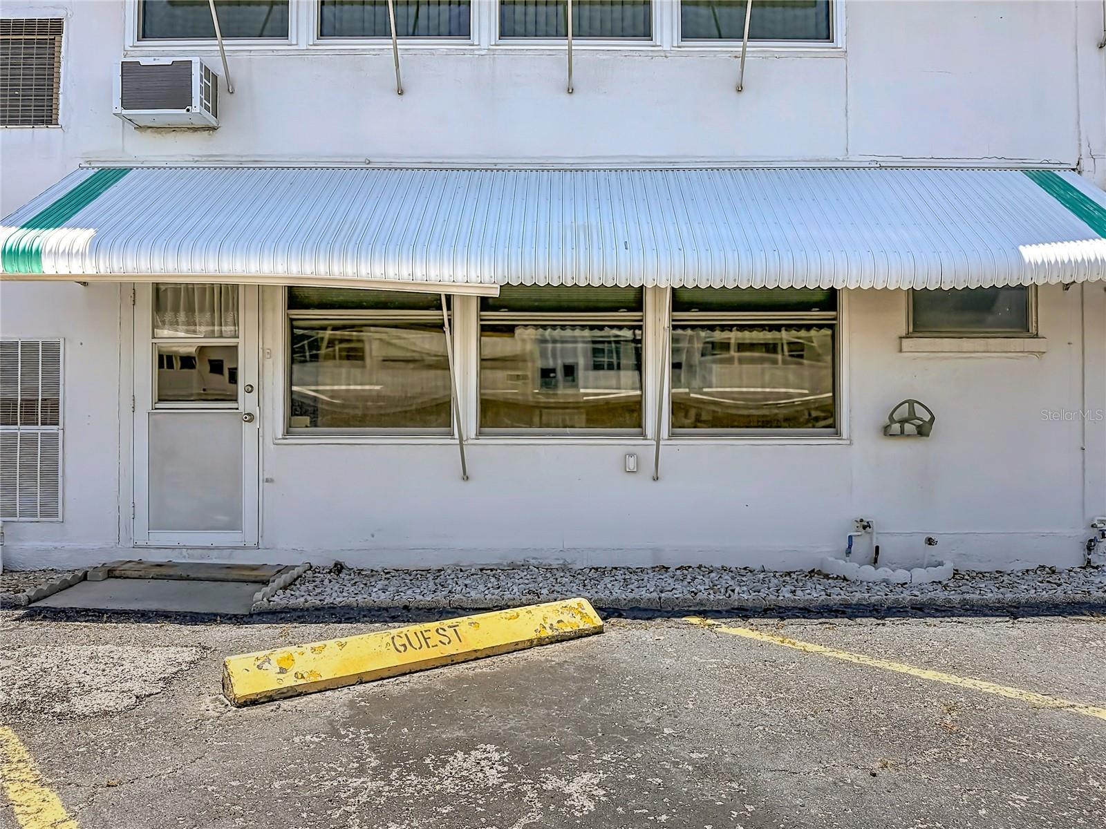 1900 59TH AVE N #106, ST PETERSBURG, FL, 33714