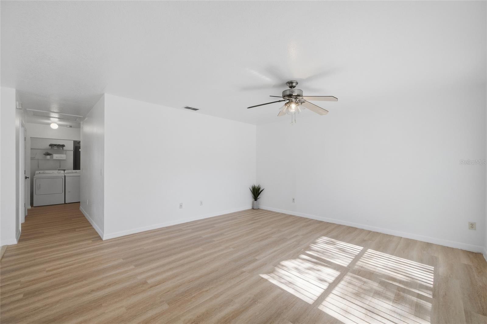 8512 N DIXON AVE, TAMPA, FL, 33604