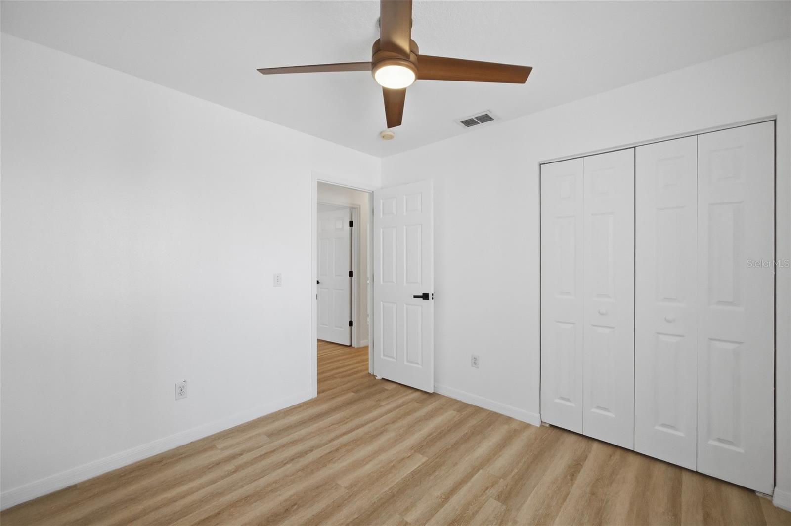 8512 N DIXON AVE, TAMPA, FL, 33604