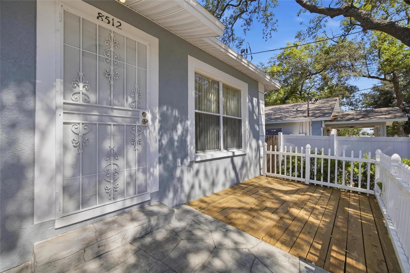 8512 N DIXON AVE, TAMPA, FL, 33604