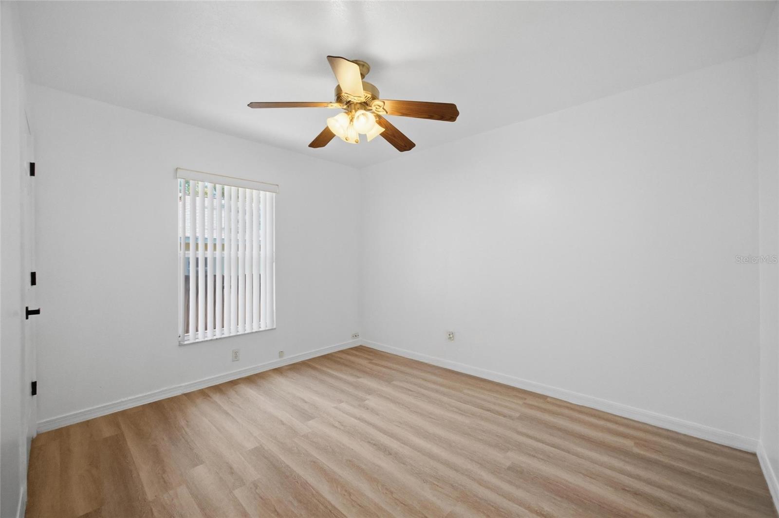 8512 N DIXON AVE, TAMPA, FL, 33604
