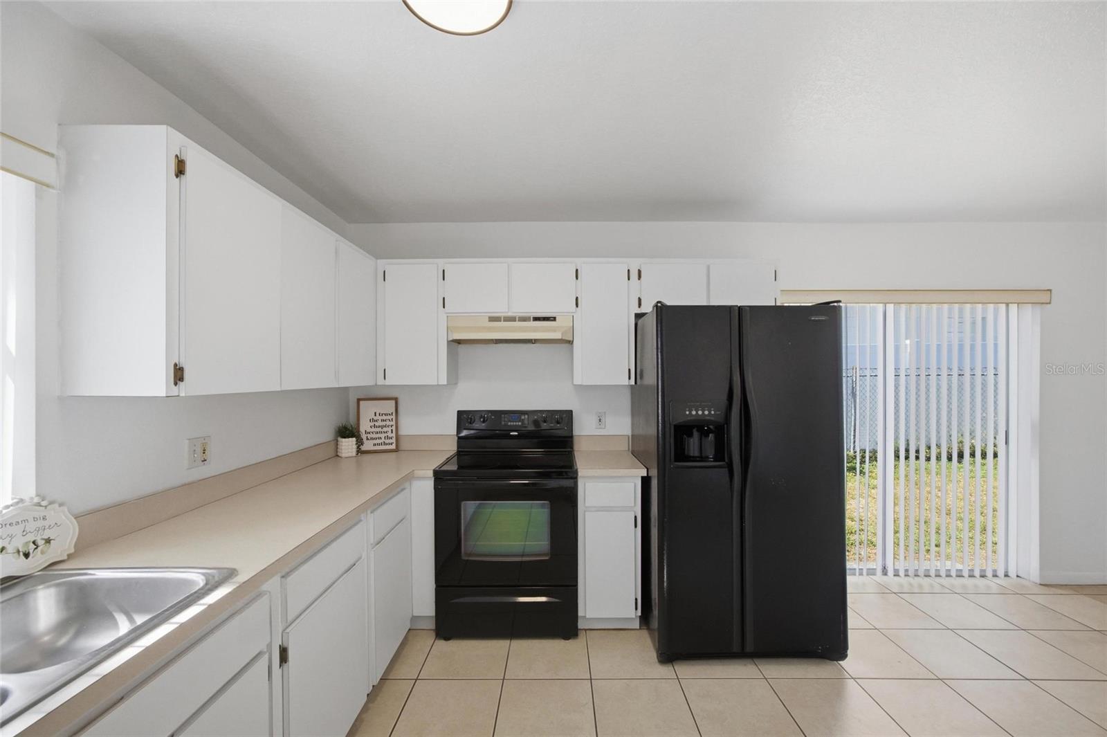 8512 N DIXON AVE, TAMPA, FL, 33604