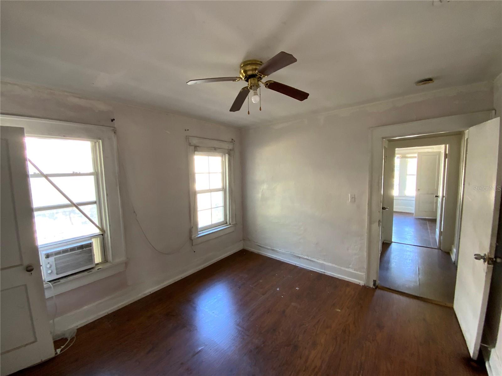 610 28TH AVE S, ST PETERSBURG, FL, 33705