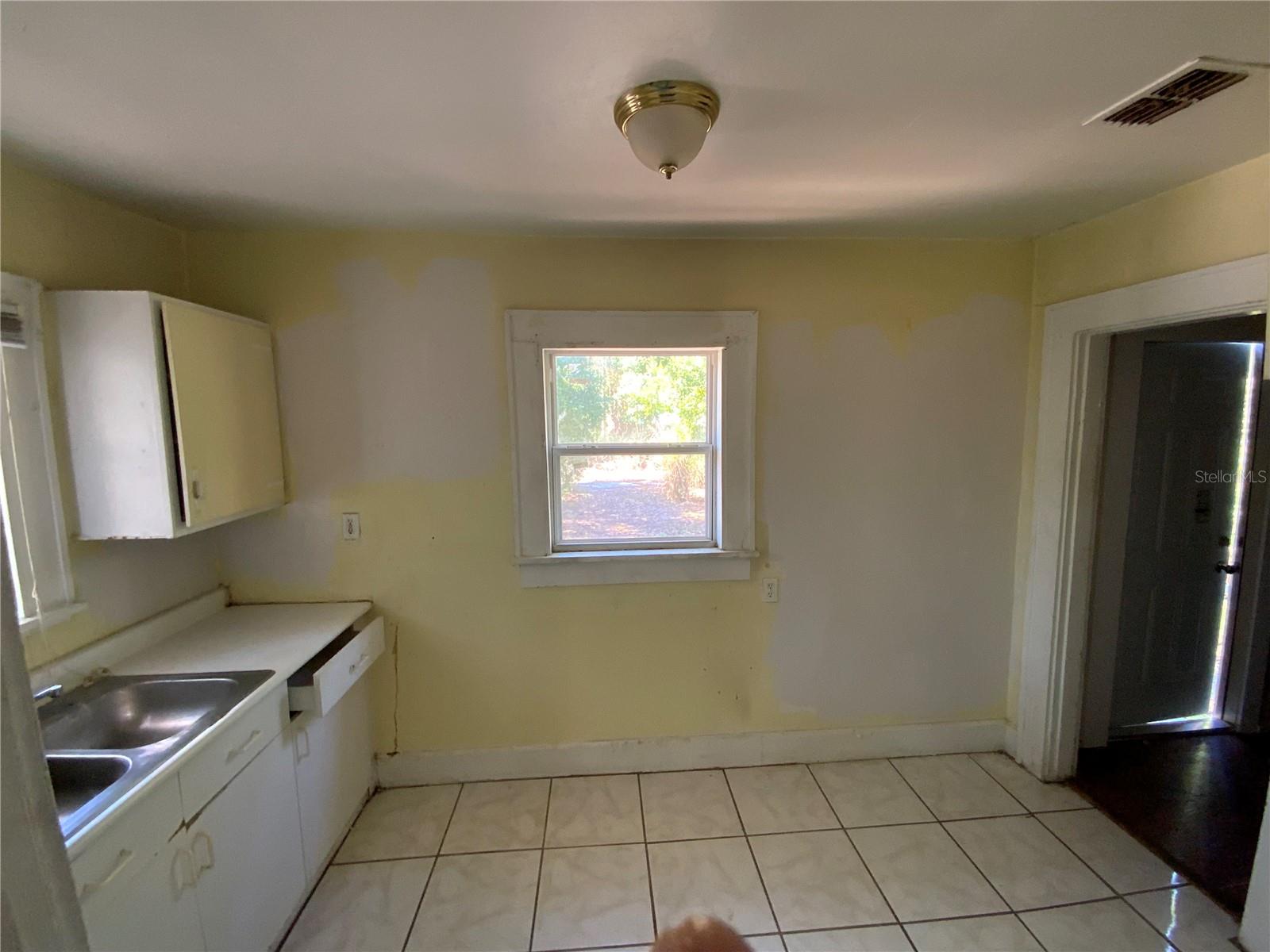 610 28TH AVE S, ST PETERSBURG, FL, 33705