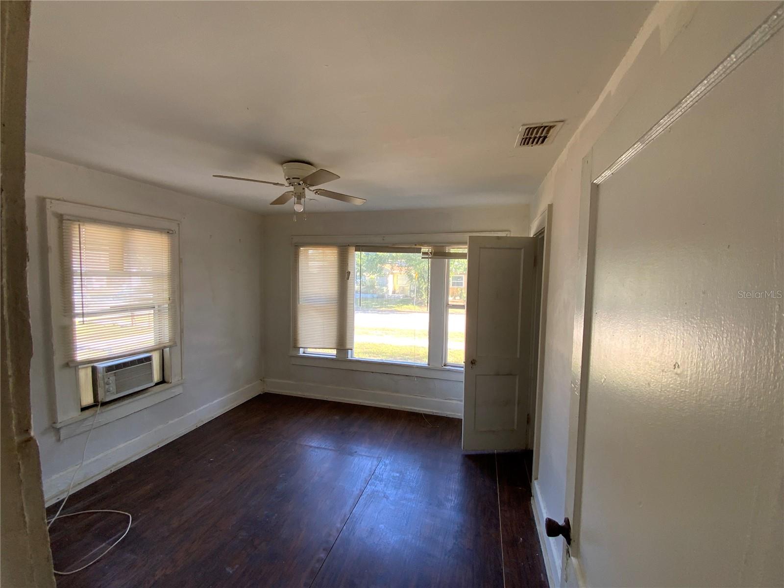610 28TH AVE S, ST PETERSBURG, FL, 33705