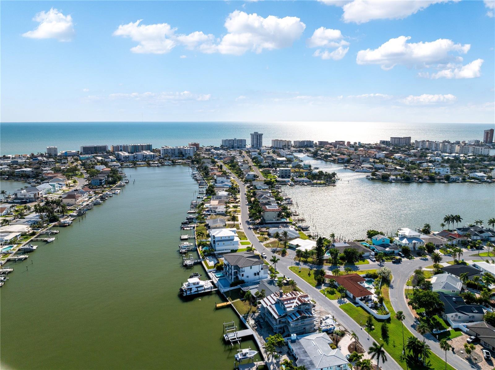 324 173RD AVE E, NORTH REDINGTON BEACH, FL, 33708