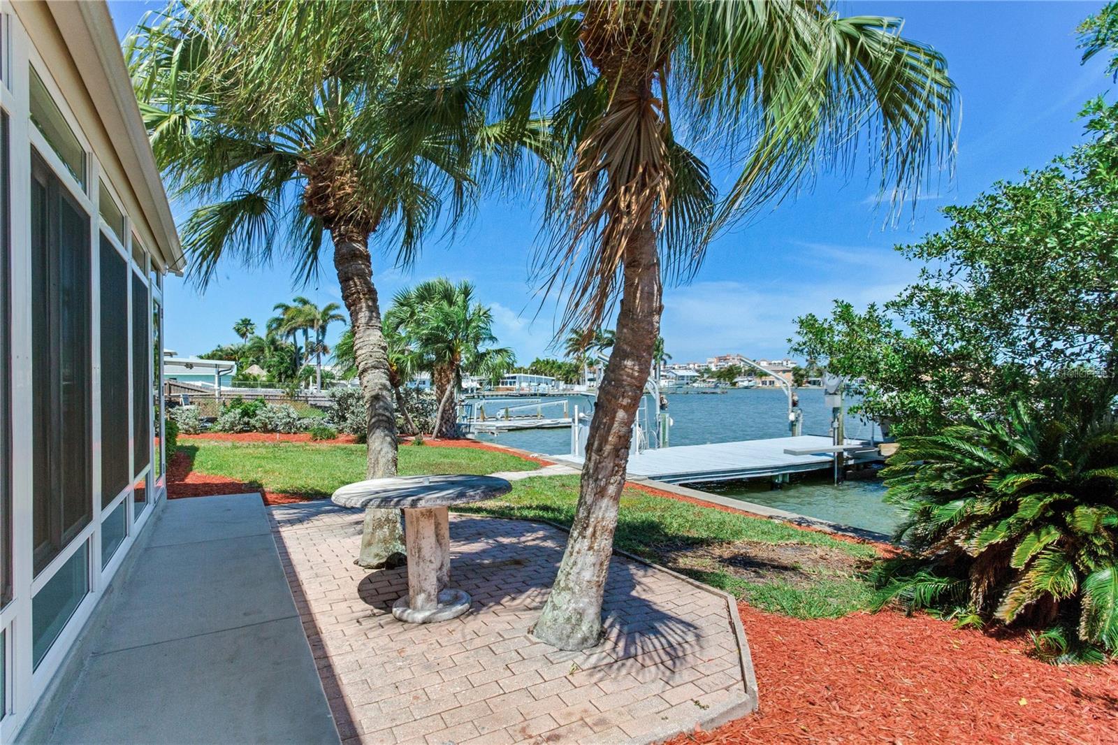 324 173RD AVE E, NORTH REDINGTON BEACH, FL, 33708