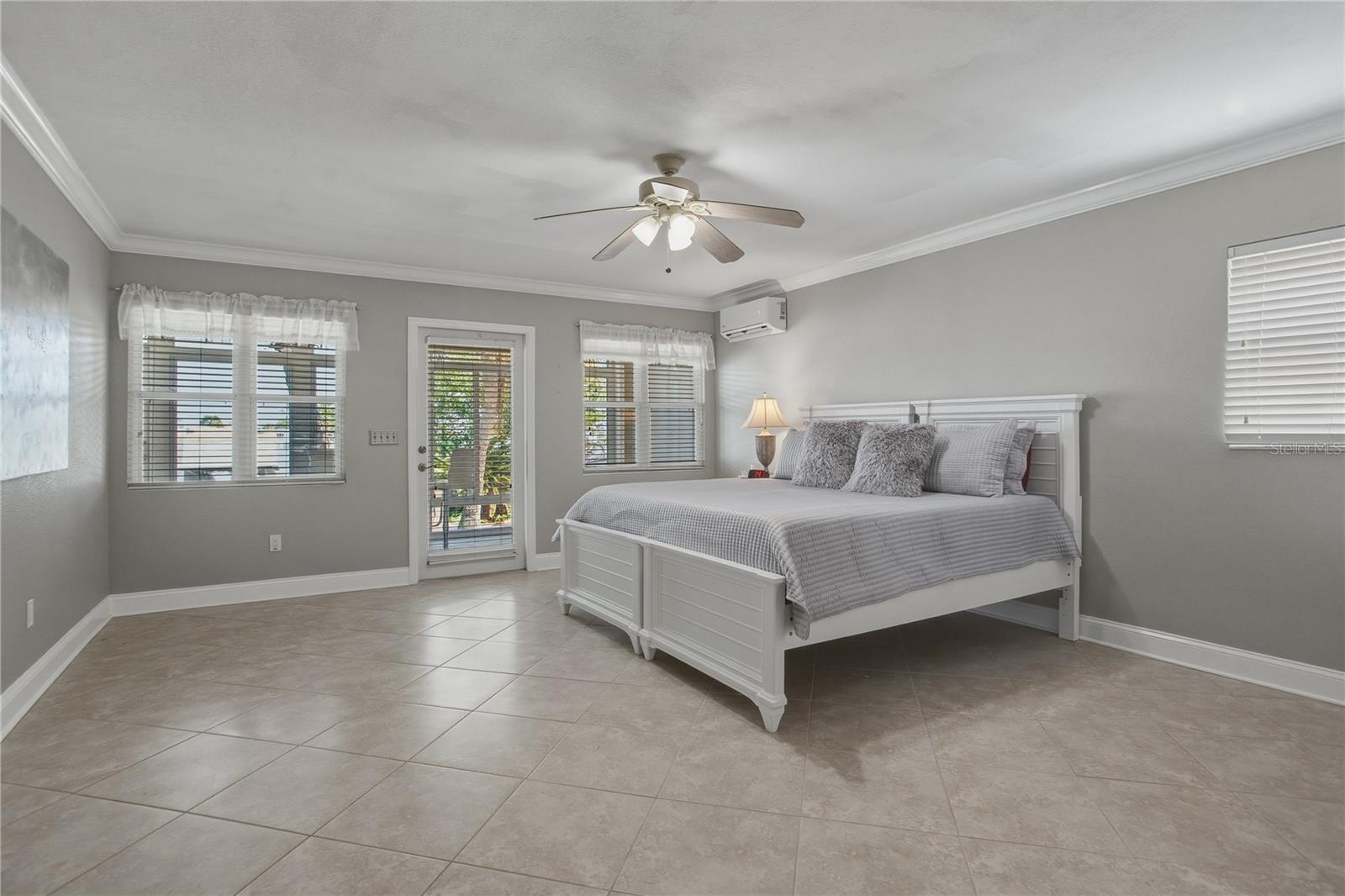324 173RD AVE E, NORTH REDINGTON BEACH, FL, 33708