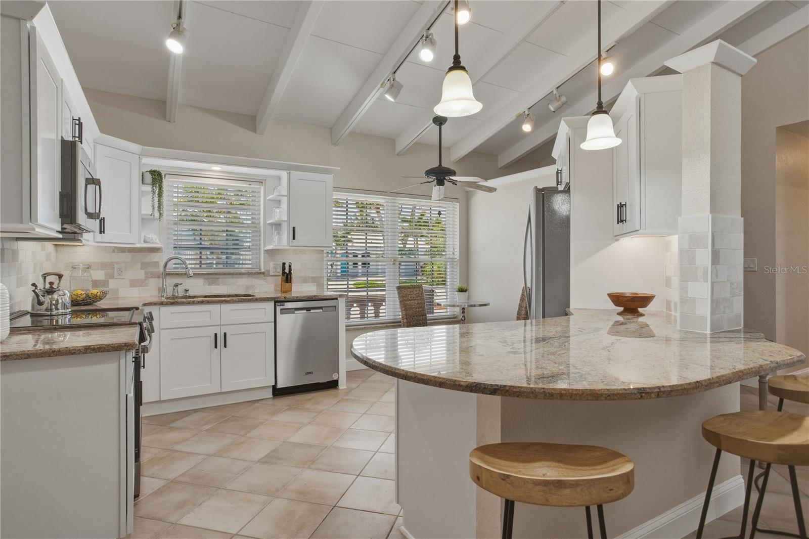 324 173RD AVE E, NORTH REDINGTON BEACH, FL, 33708