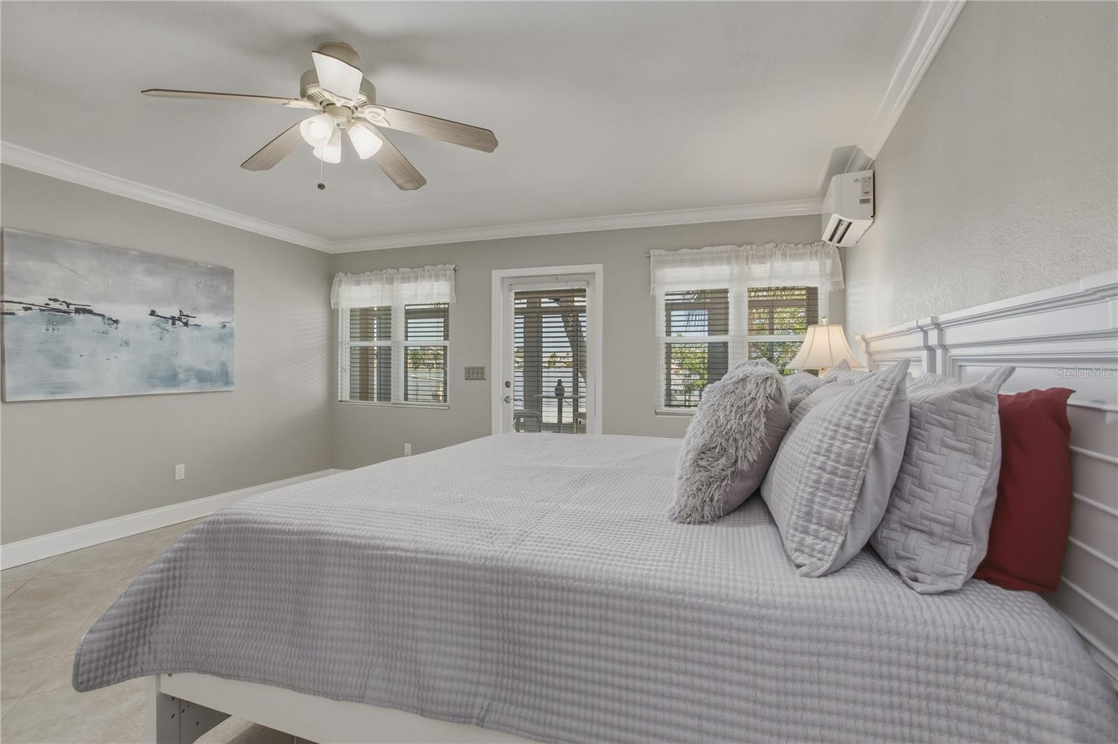 324 173RD AVE E, NORTH REDINGTON BEACH, FL, 33708
